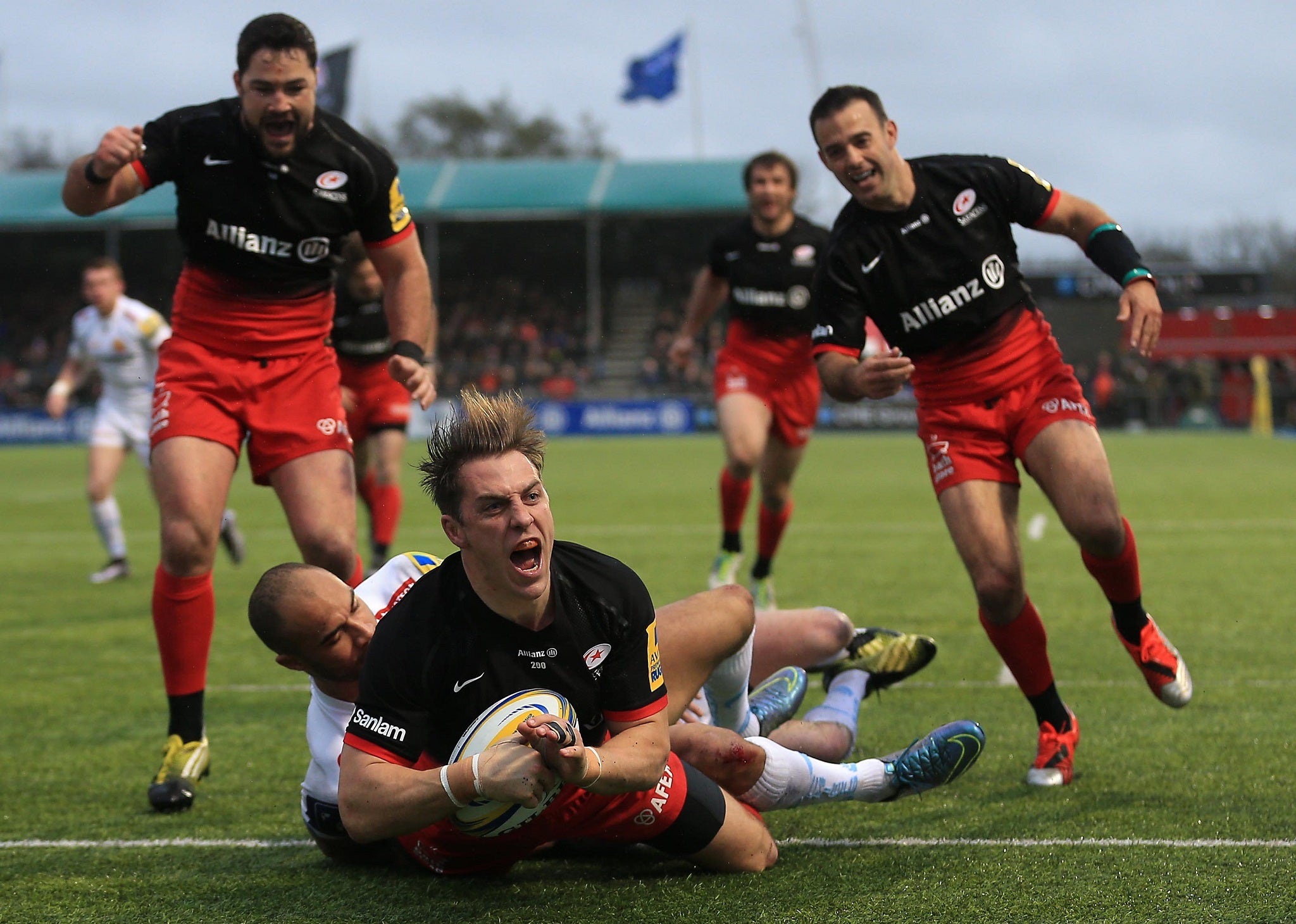 Chris Wyles scores a try for Saracens against Exeter (2016 Getty Images)