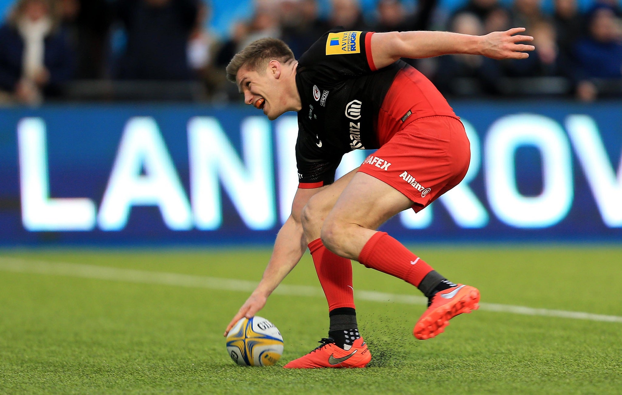 Owen Farrell scores a try for Saracens against Exeter (2016 Getty Images)