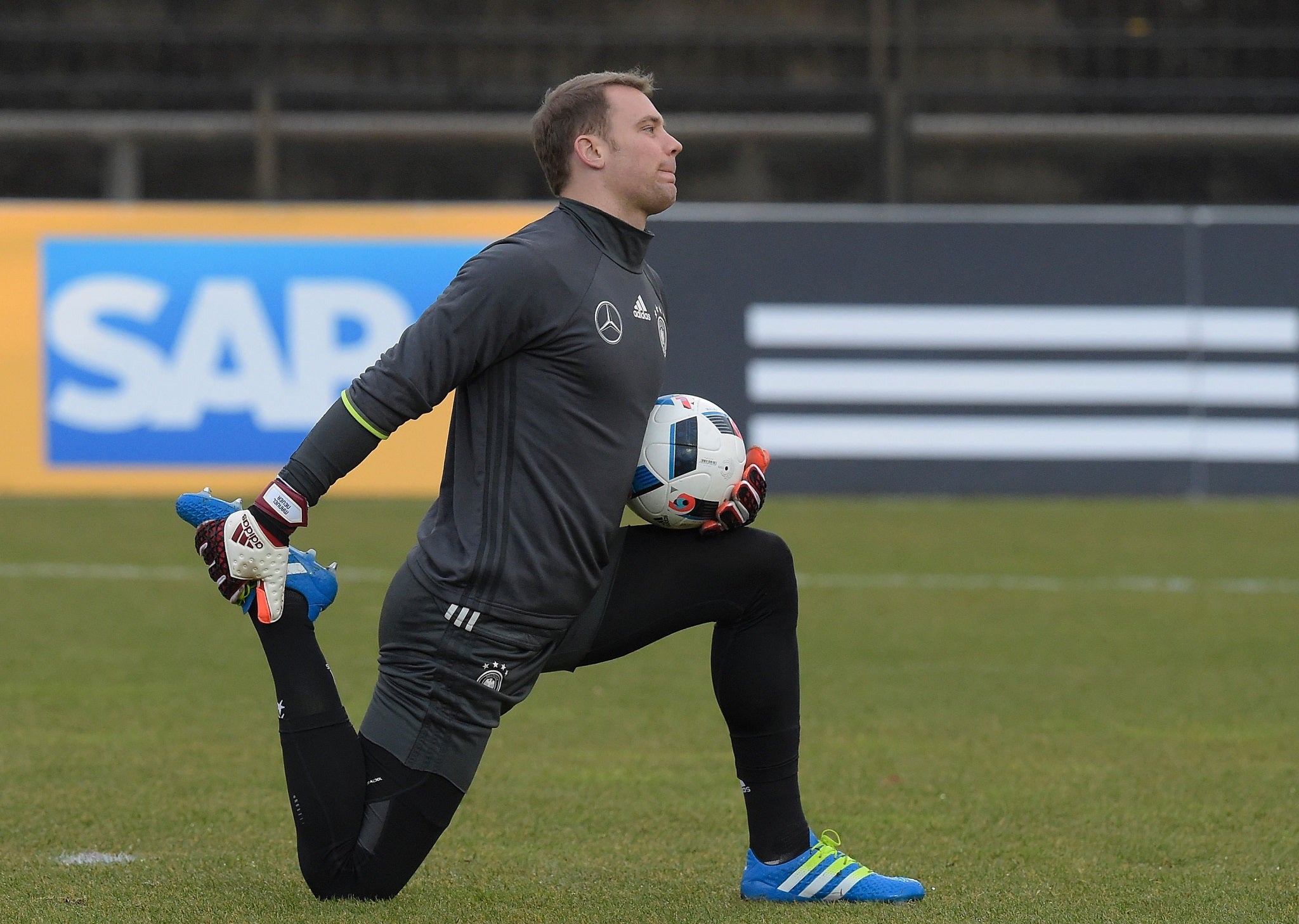 Strong save from Alli to push the ball away from the advancing attackers. Given little to do in the first half, but called upon to deny Alli with an outstretched foot.