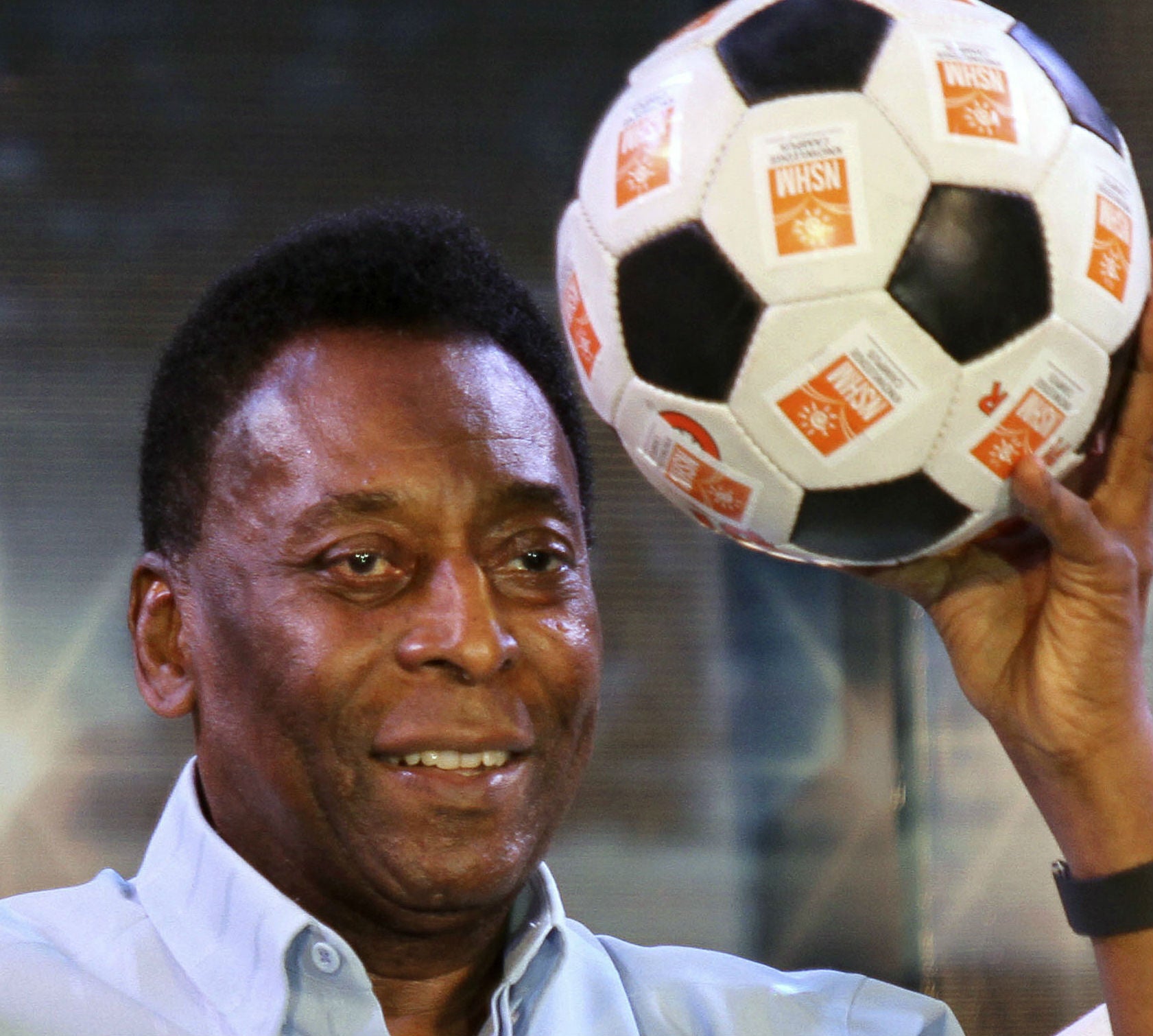 Pele will not attend the opening ceremony at the Maracana Stadium