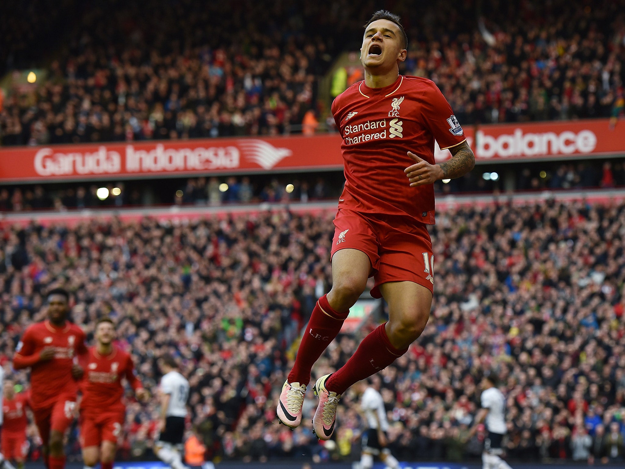 Coutinho leaps for joy after scoring against Tottenham