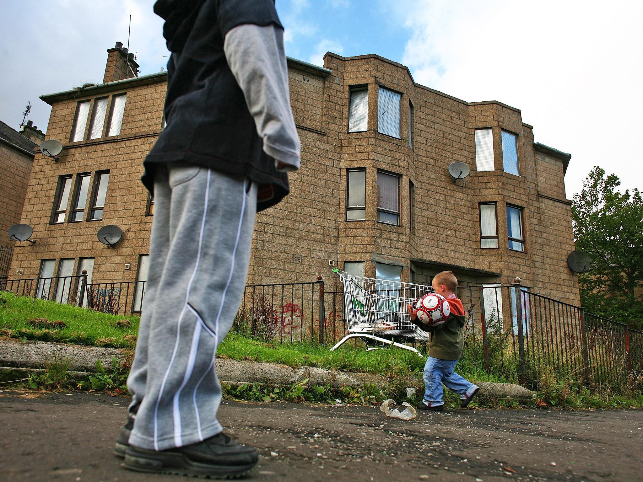 It is the number of workers in a household, and not low pay, that is the primary determinant of in-work poverty, study finds