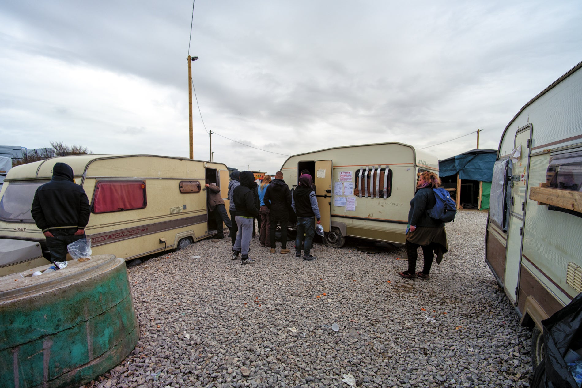 The medical caravans that serve the people of the Calais camps (Photo: Alan Schaller)