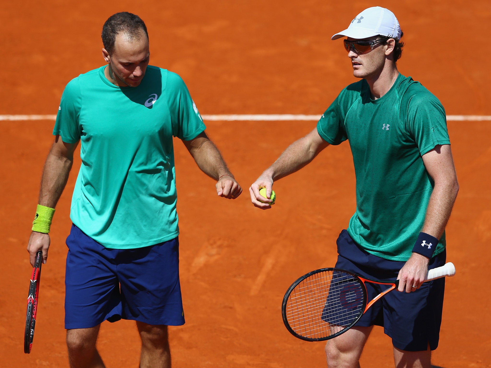 Jamie Murray (right) celebrates with partner Bruno Soares after winning their Monte Carlo Masters semi-final