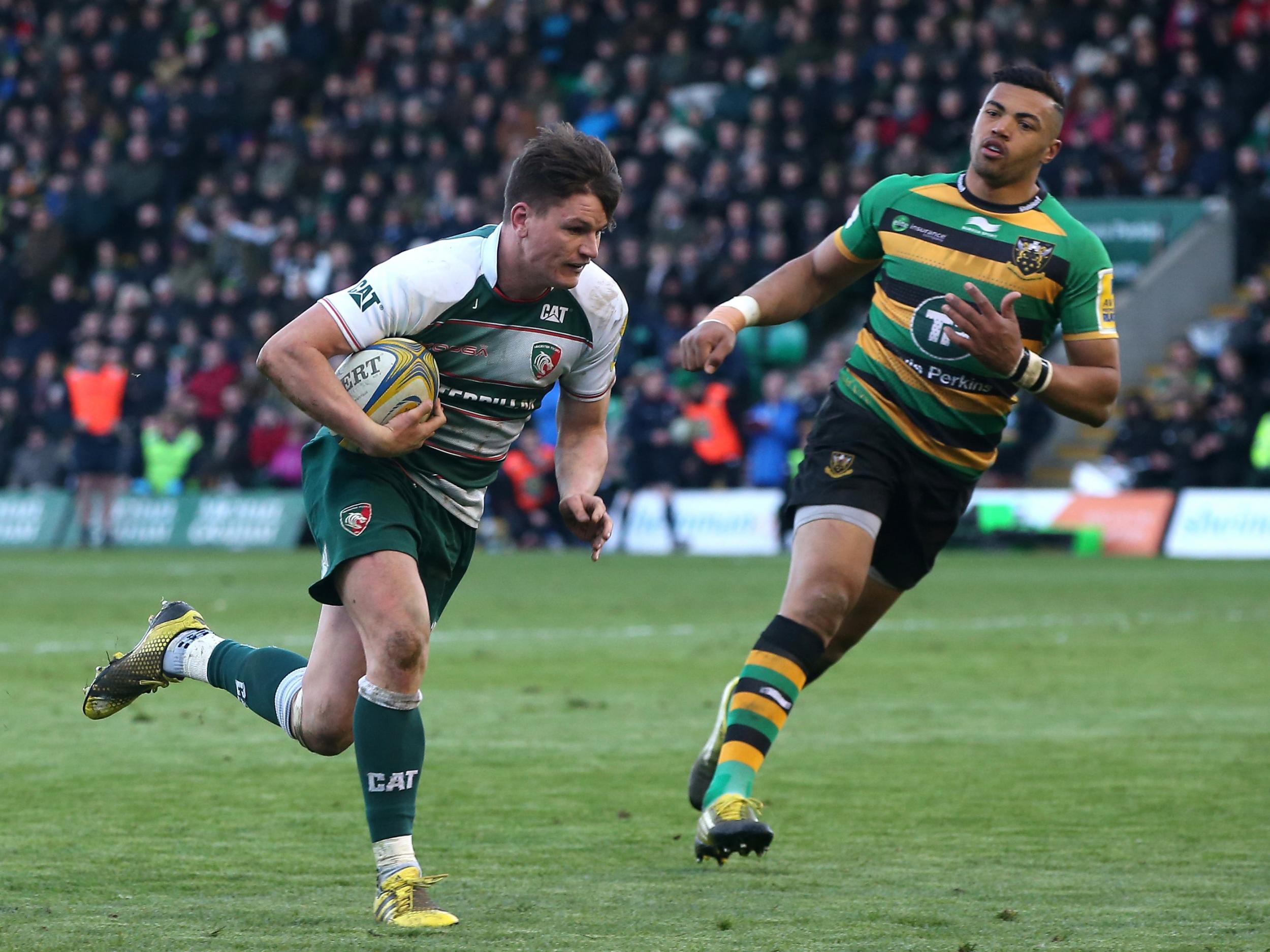 Freddie Burns scores for Leicester Tigers