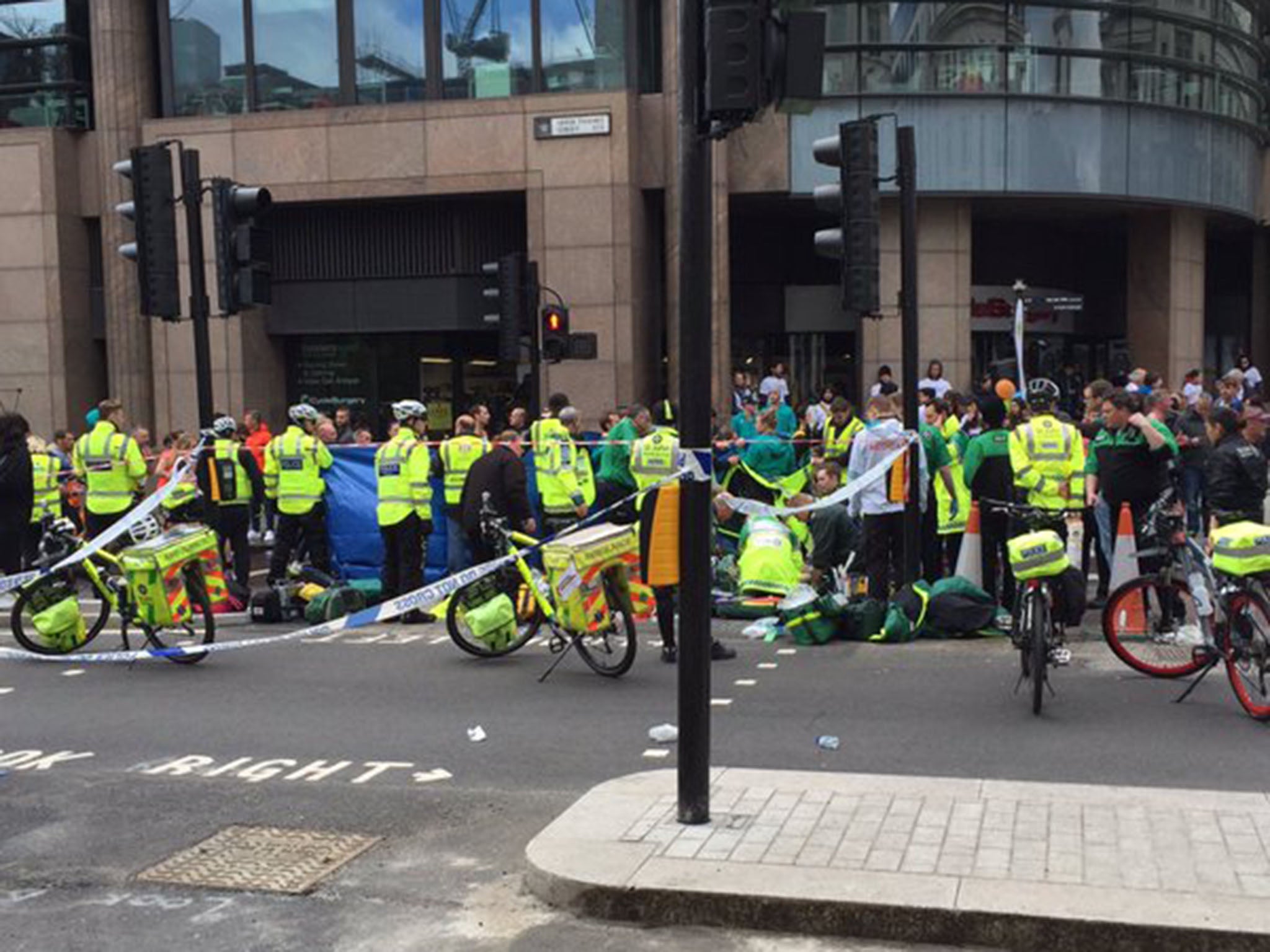 London marathon runner collapse