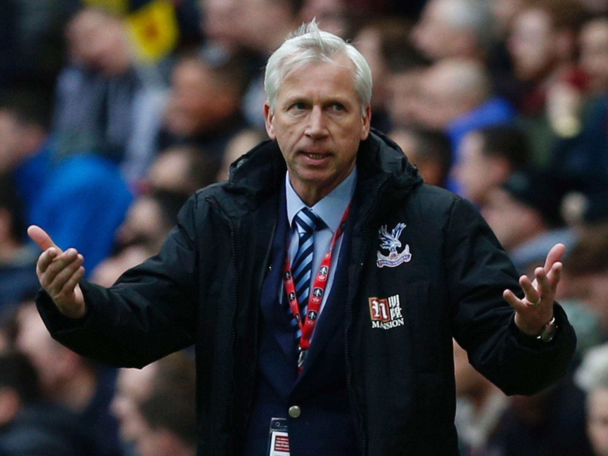 Crystal Palace manager Alan Pardew gestures during the FA Cup semi-final against Watford