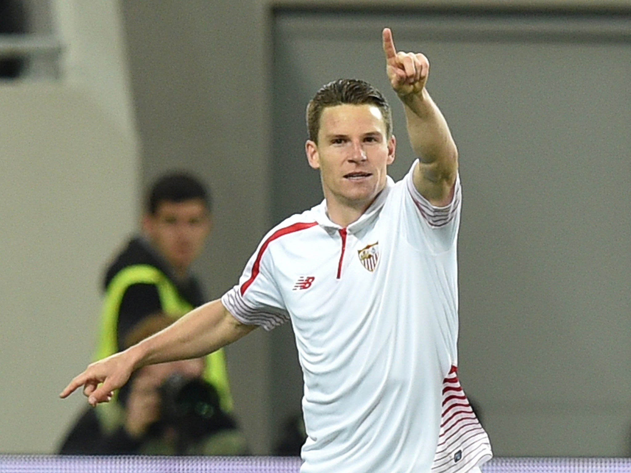 Kevin Gameiro celebrates his 82nd minute spot-kick