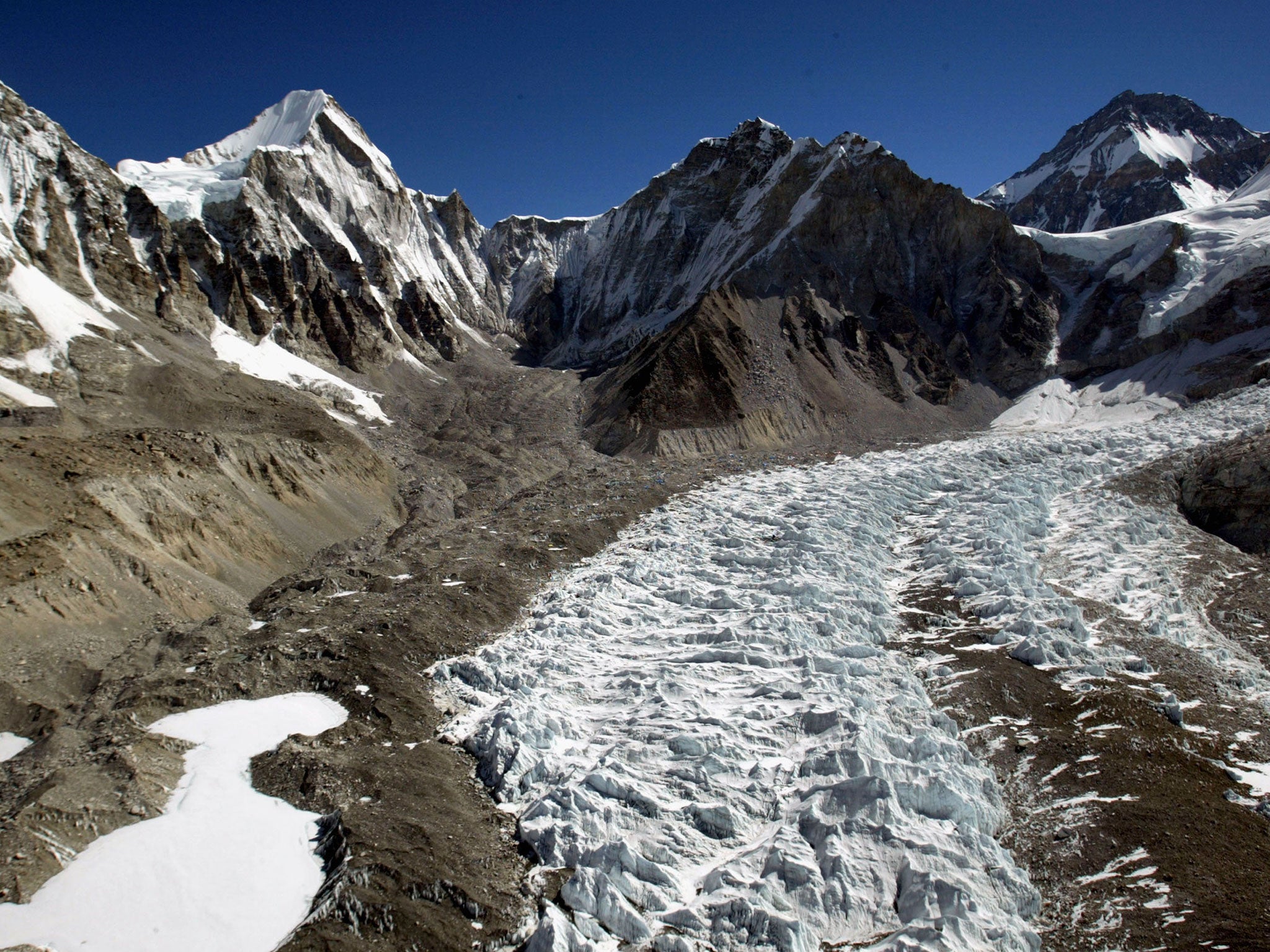 An aerial photograph of the Khumbu Icefall along Everest's West Shoulder