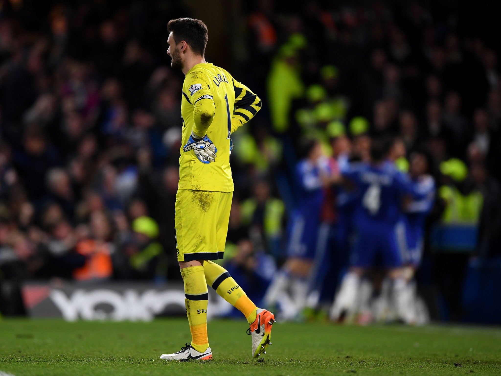 Hugo Lloris looks on as Chelsea celebrate their equaliser