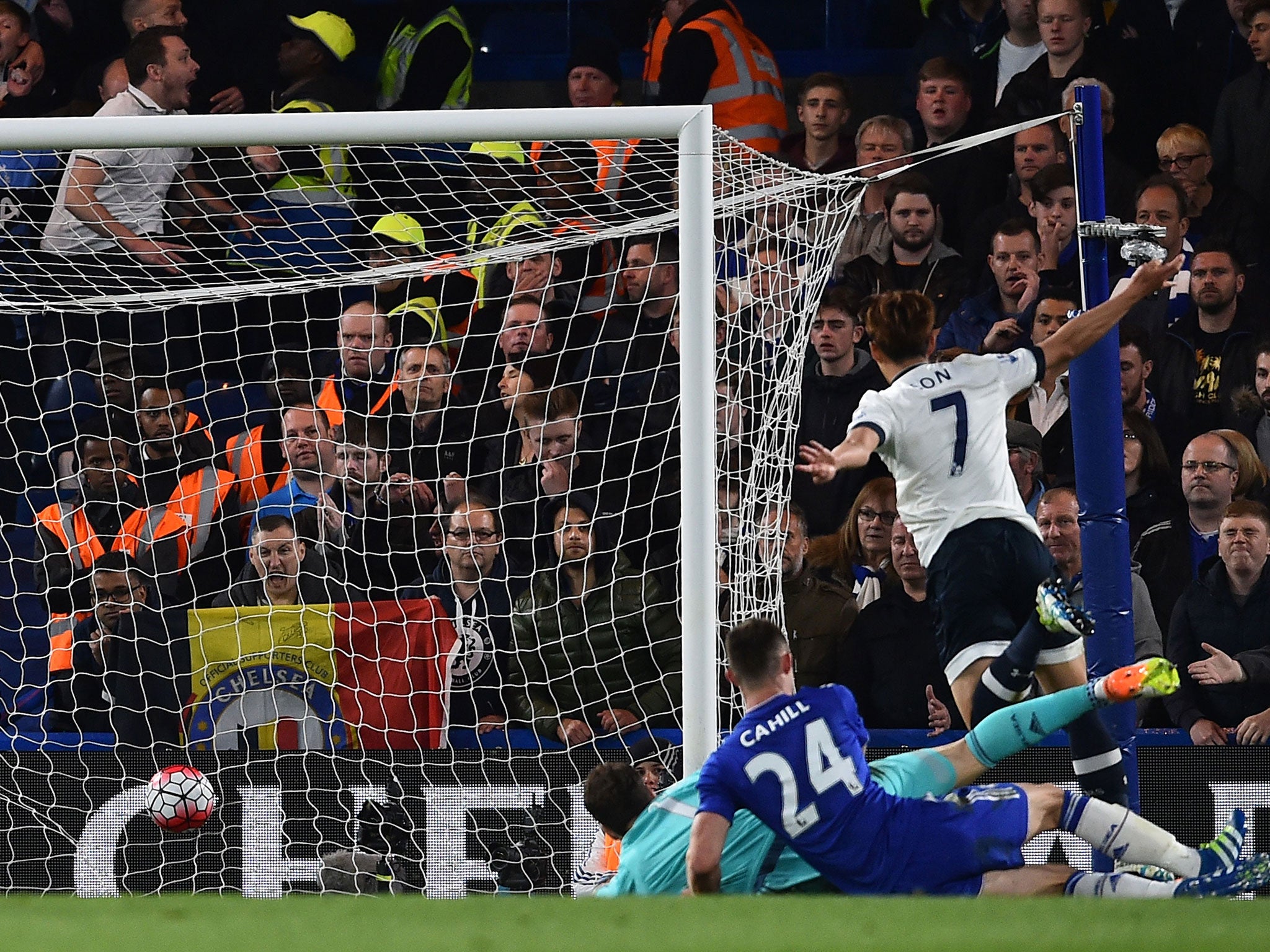 Son Heung-Min puts Tottenham 2-0 up against Chelsea