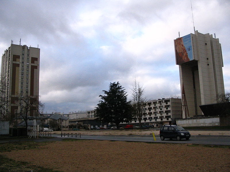 The girl was sent home from a school in Montereau-Fault-Yonne