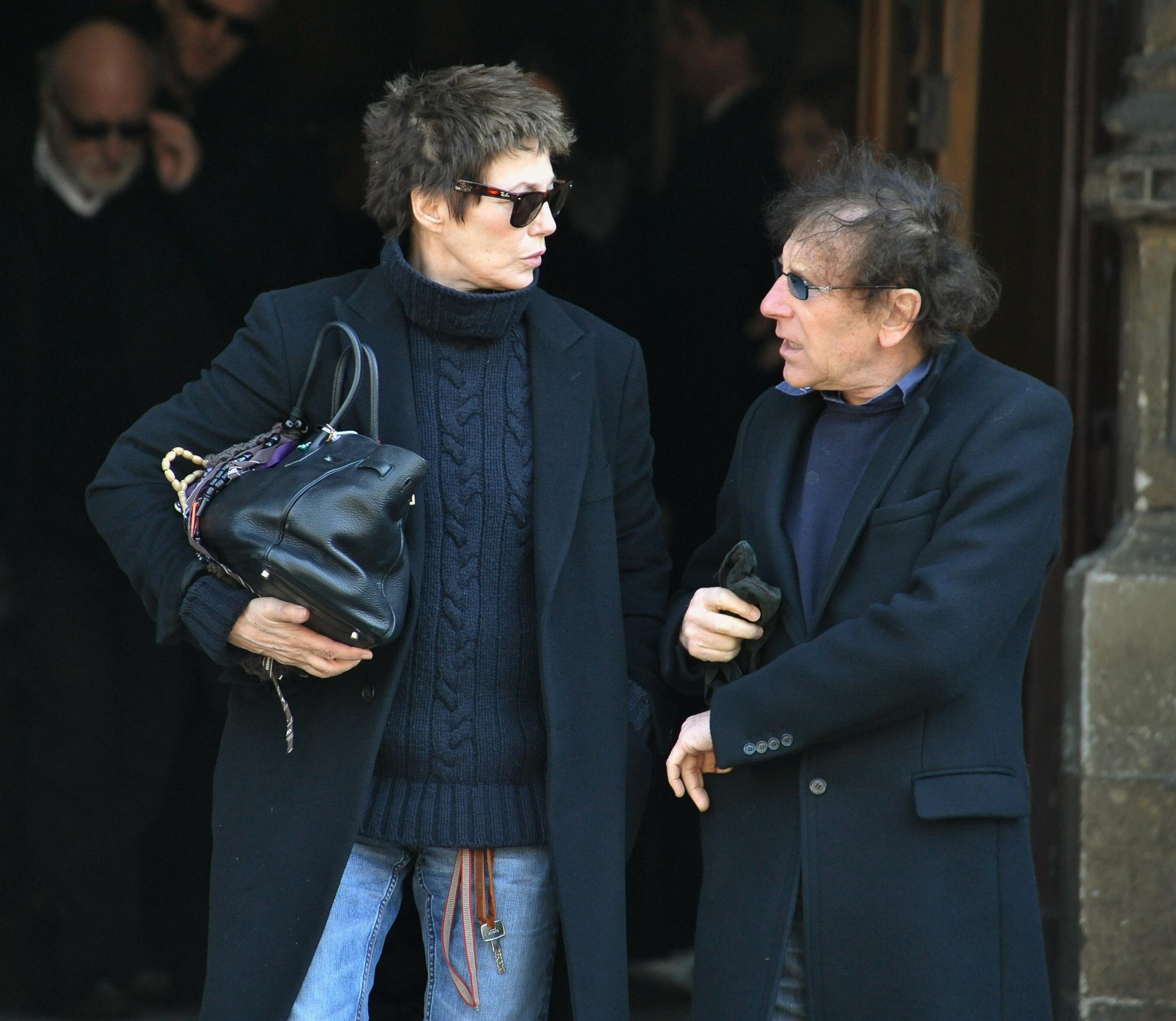 Jane Birkin carries her Birkin, in 2009 (Getty)