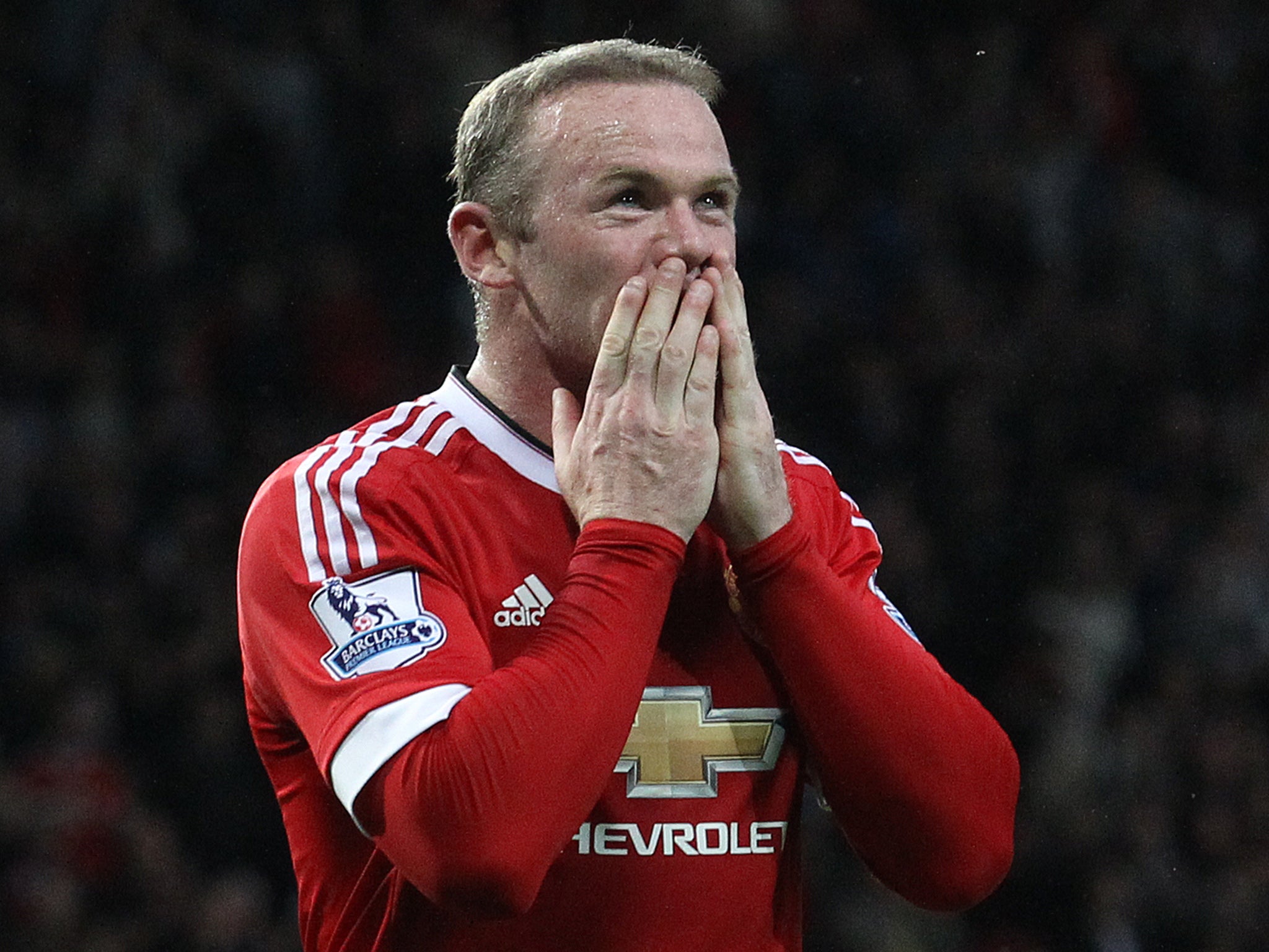 Wayne Rooney celebrates opening the scoring