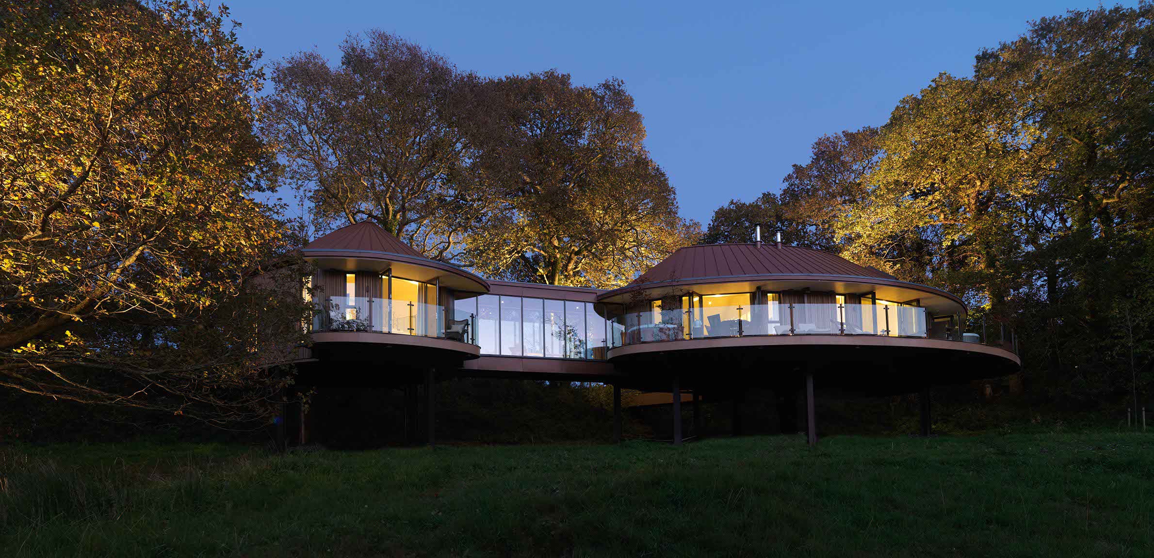 Chewton Glen's luxurious treehouse suite