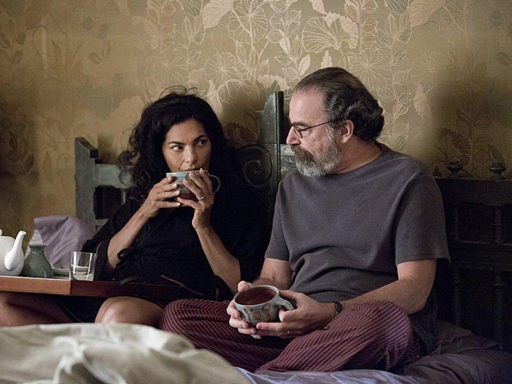 Sarita Choudhury and Mandy Patinkin as Mira and Saul Berenson in Homeland