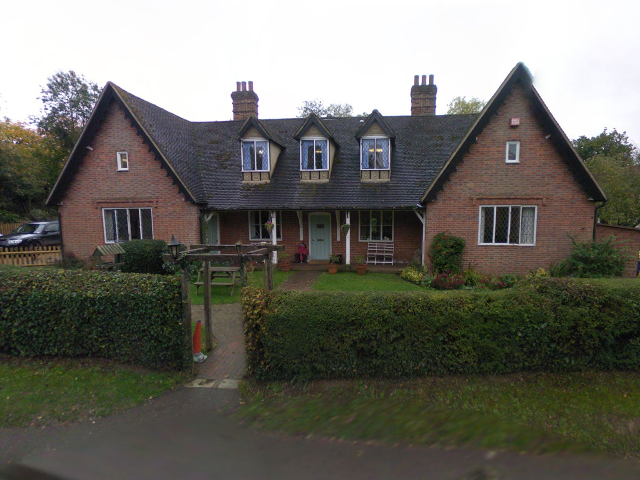 Chiddingstone is a Church of England school near Tonbridge, Kent