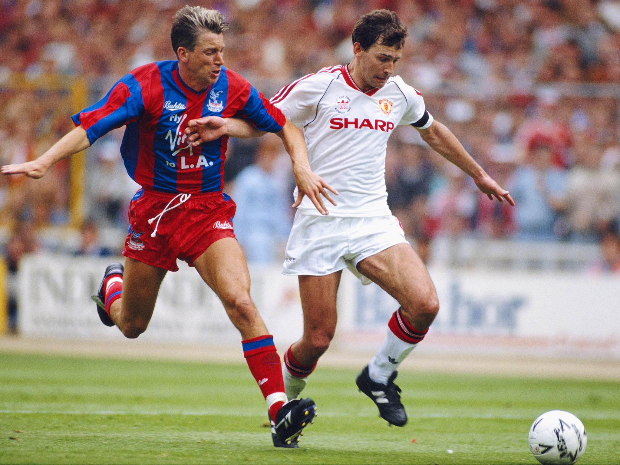 Alan Pardew challenges Bryan Robson on his way to FA Cup final defeat against Manchester United in 1990