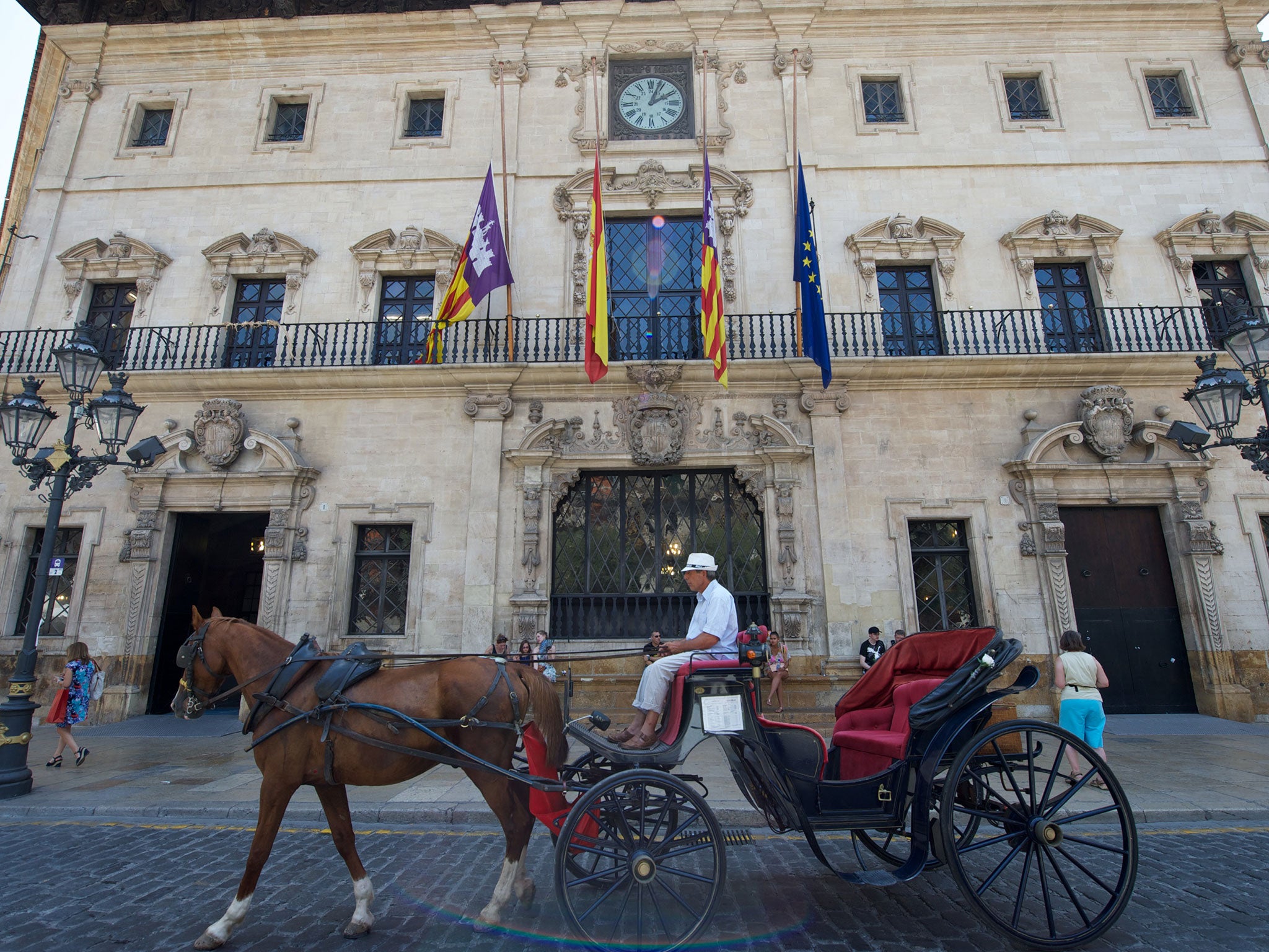 Palma in Mallorca is cheaper than elsewhere in Spain, with 12 drinks costing £57