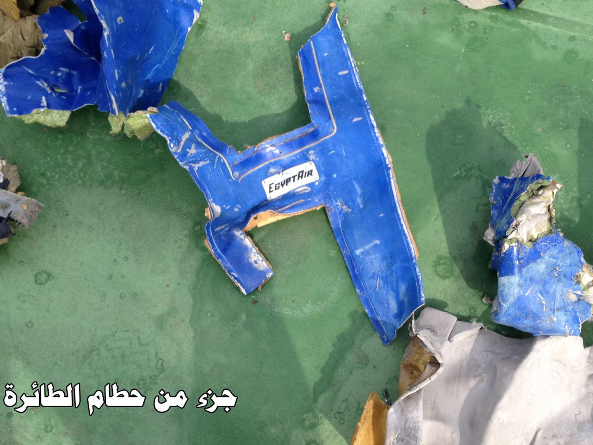 The Egyptian army published photos showing wreckage and debris from EgyptAir flight 804 on 21 May (Egyptian army)