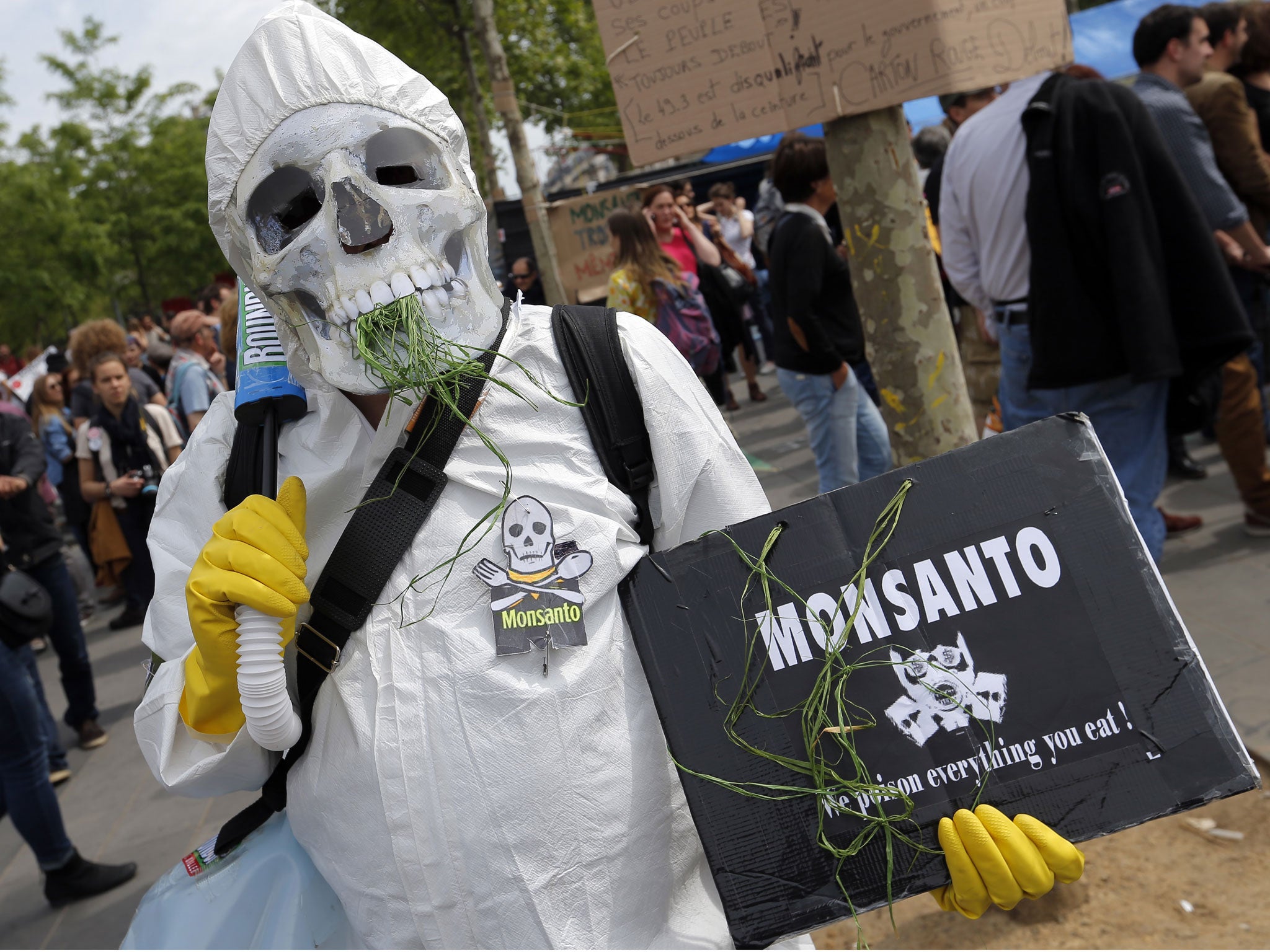 Opponents accuse Monsanto of ignoring scientific evidence