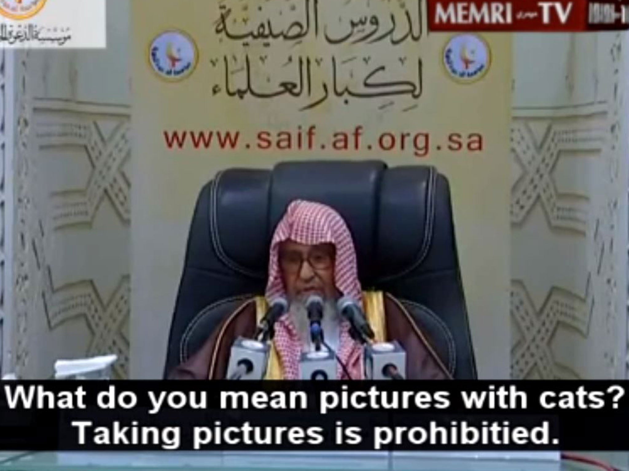 Sheikh Saleh Bin Fawzan Al-Fazwan says taking pictures is prohibited