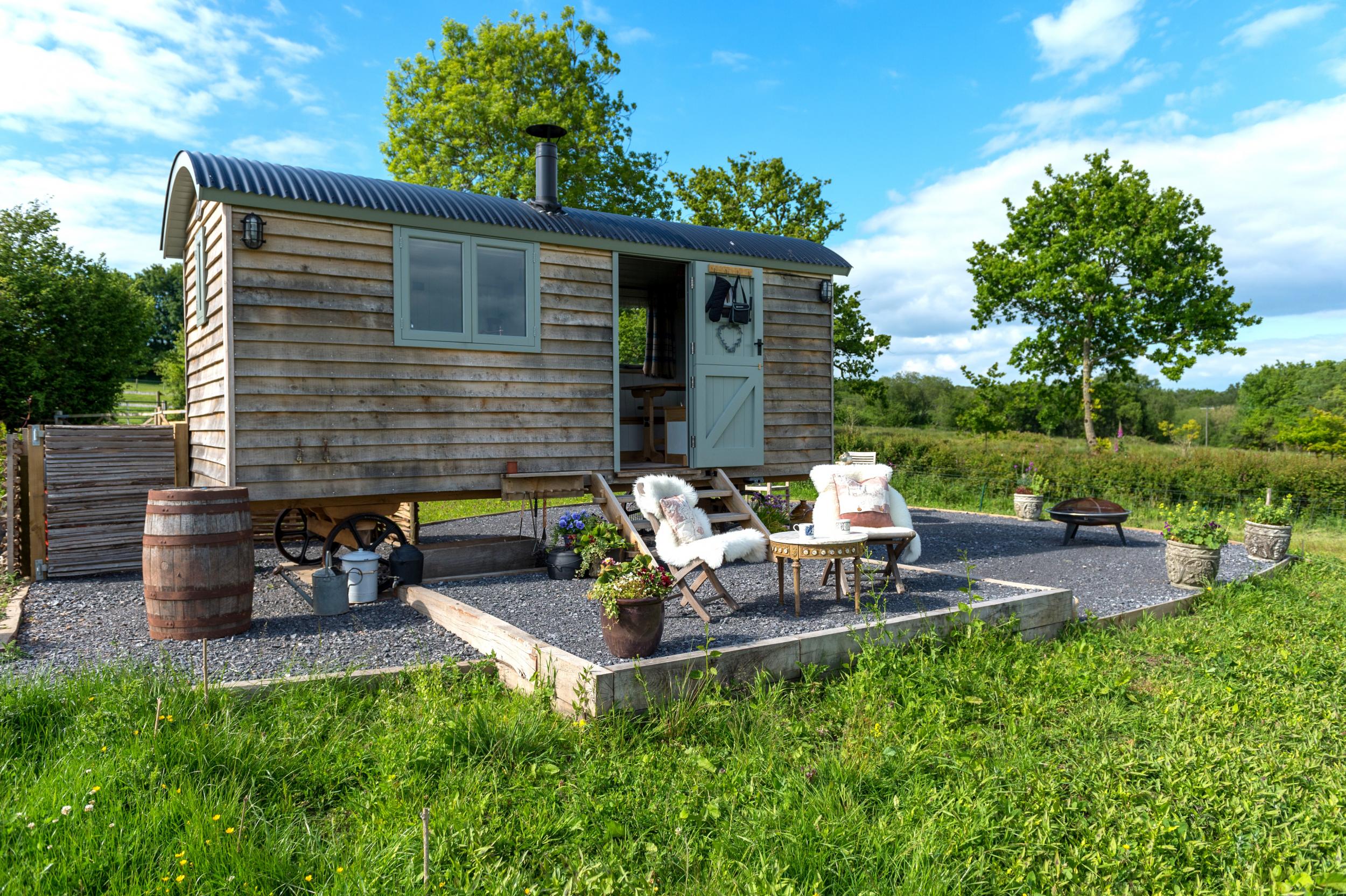 Dimpsey Shepherd's Hut Glamping, Somerset