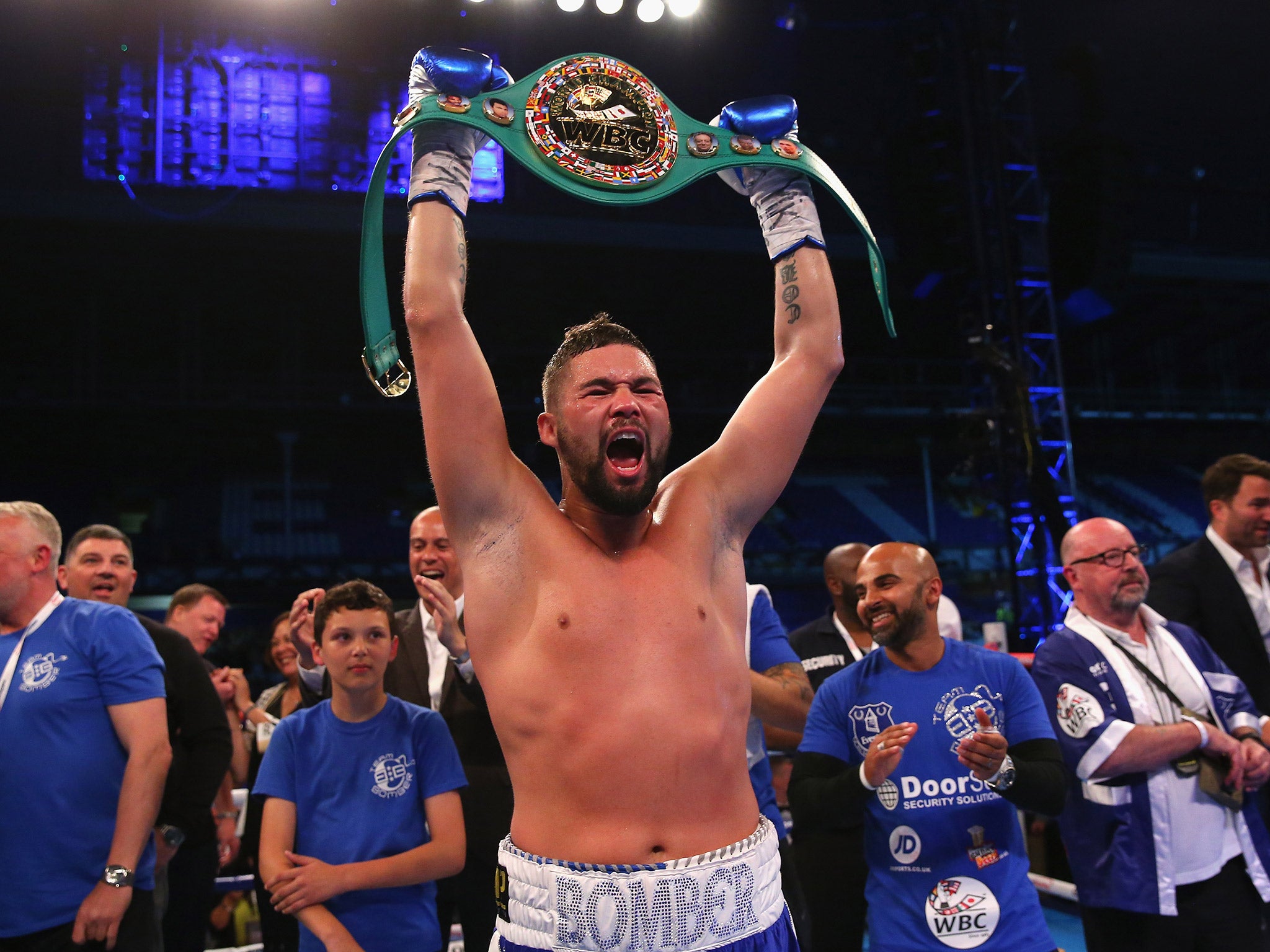 Tony Bellew celebrates winning the WBC cruiserweight title after defeating Ilunga Makabu