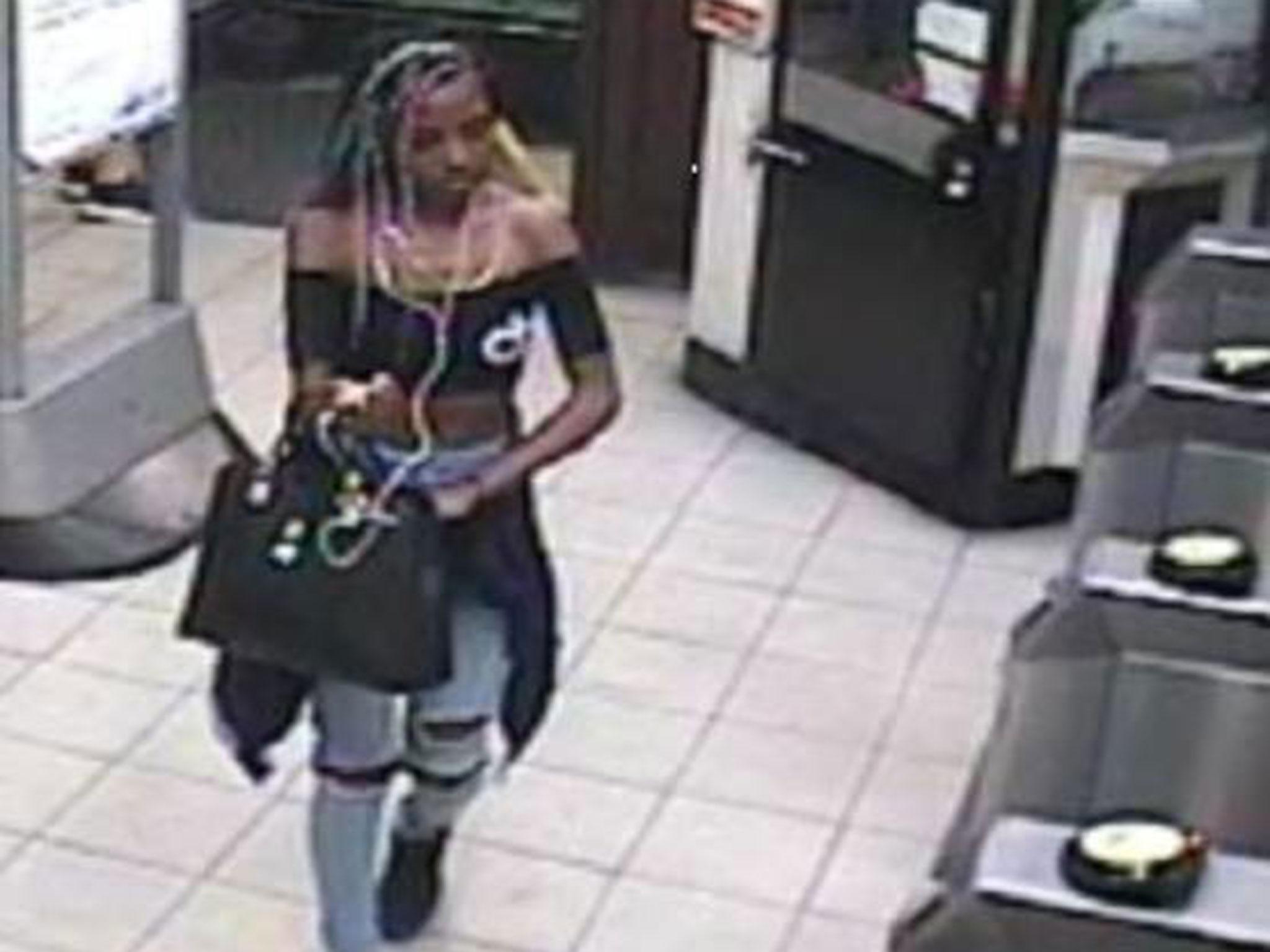 Reneisha Brown, 16, shown on CCTV at Kennington tube station on Thursday, 2 June