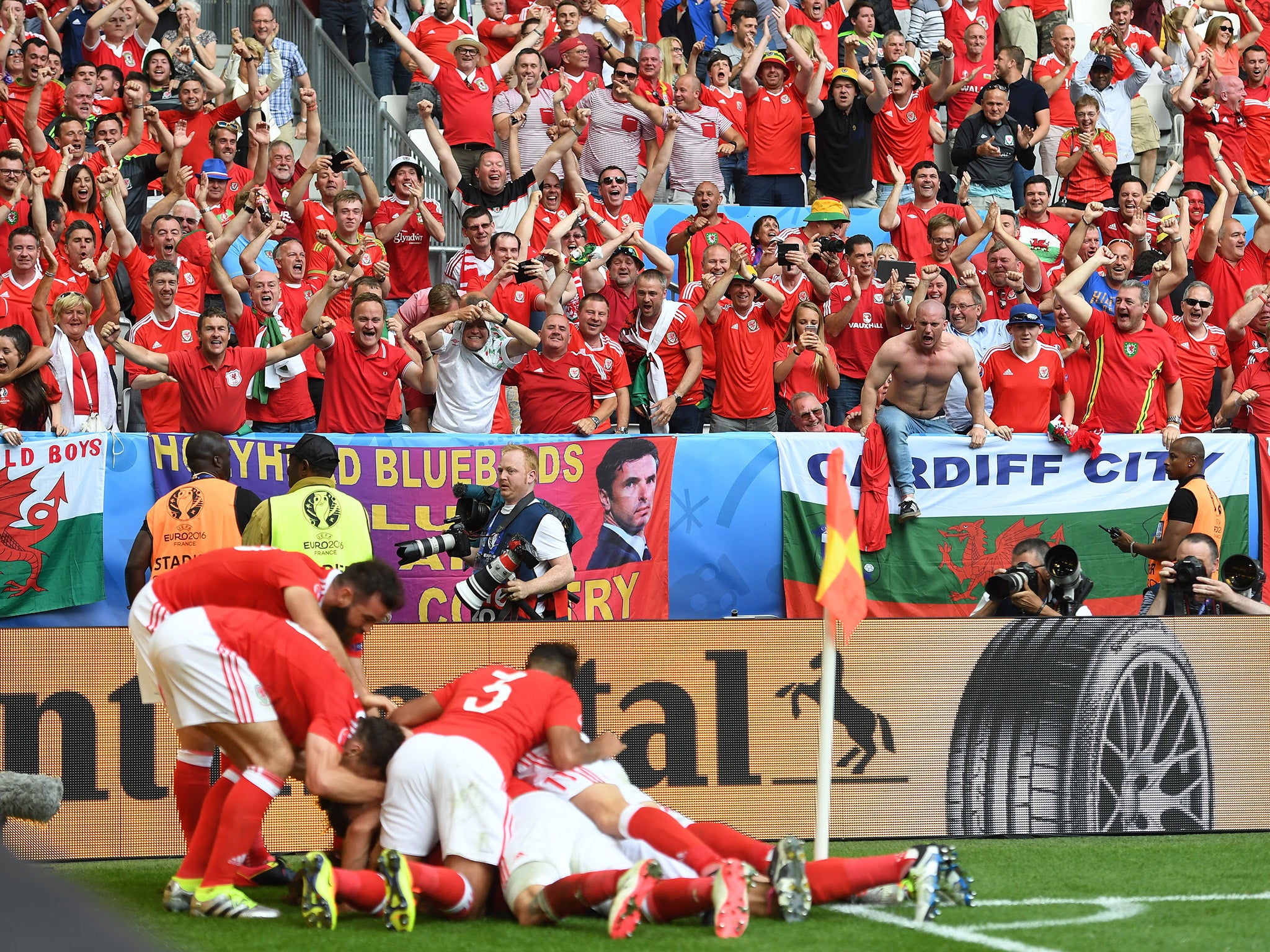 Wales celebrate Hal Robson-Kanu's winning goal against Slovakia last weekend