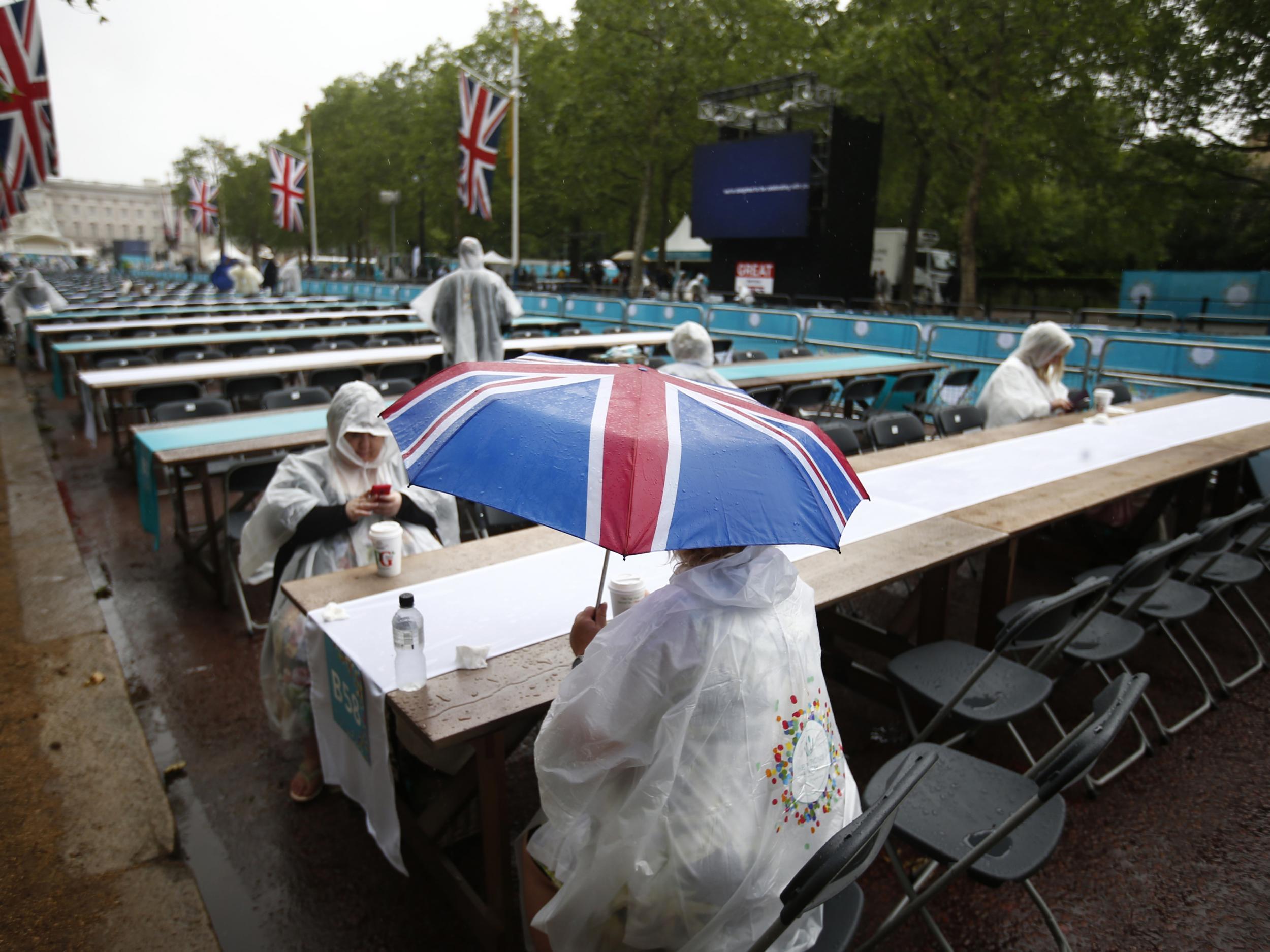 Early arrivals had a damp reception