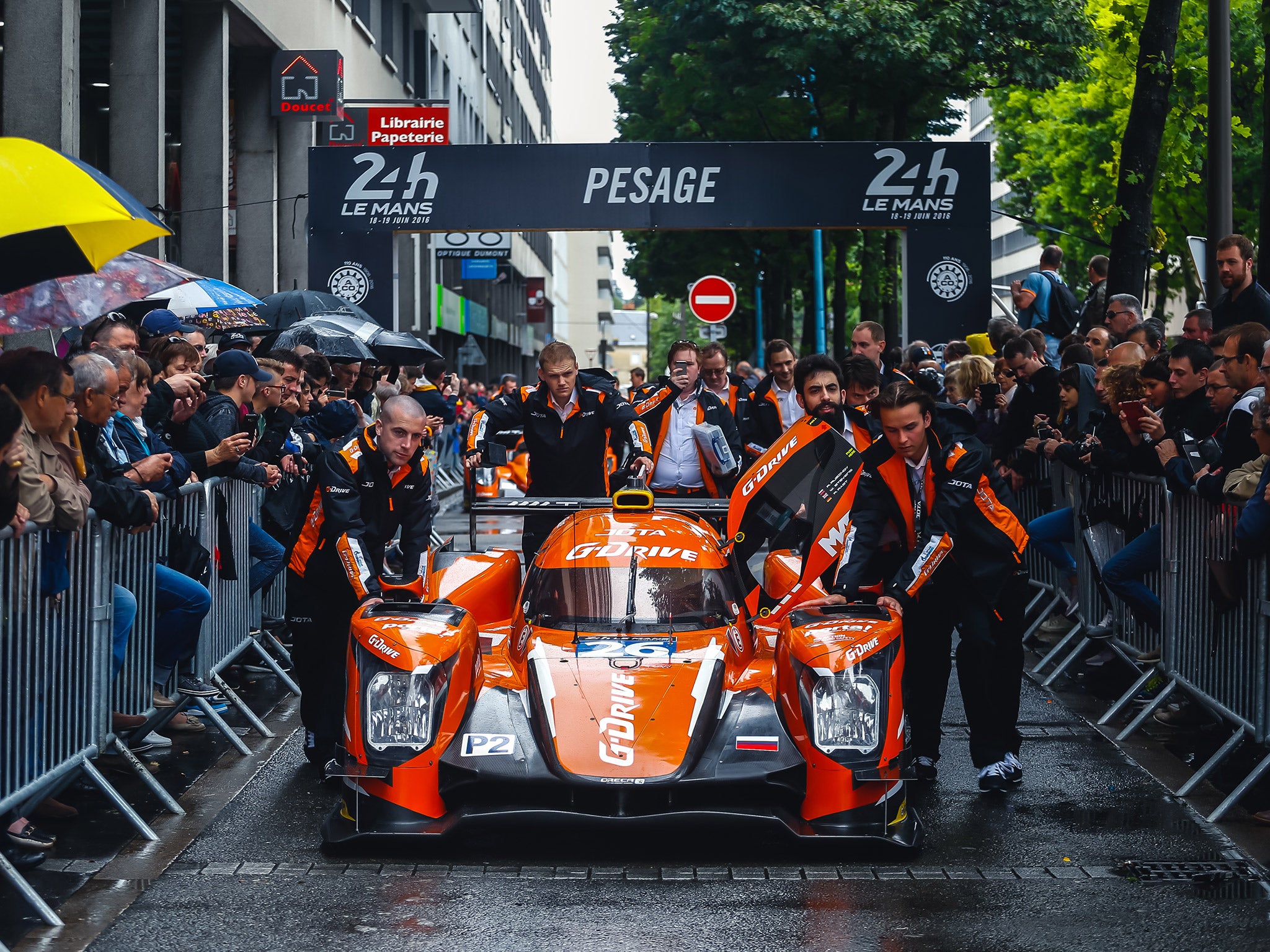 Part of the Le Mans experience seesscrutineering take place in the town centre (G Drive Racing)