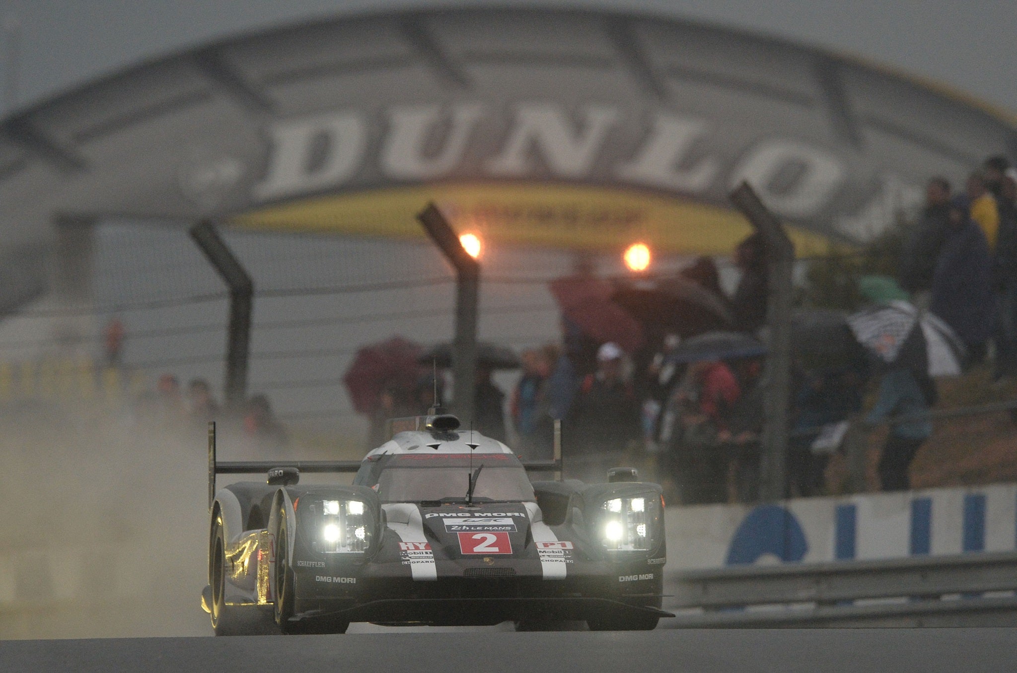 Neel Jani put the No 2 Porsche 919 Hybrid on pole for the Le Mans 24 Hours