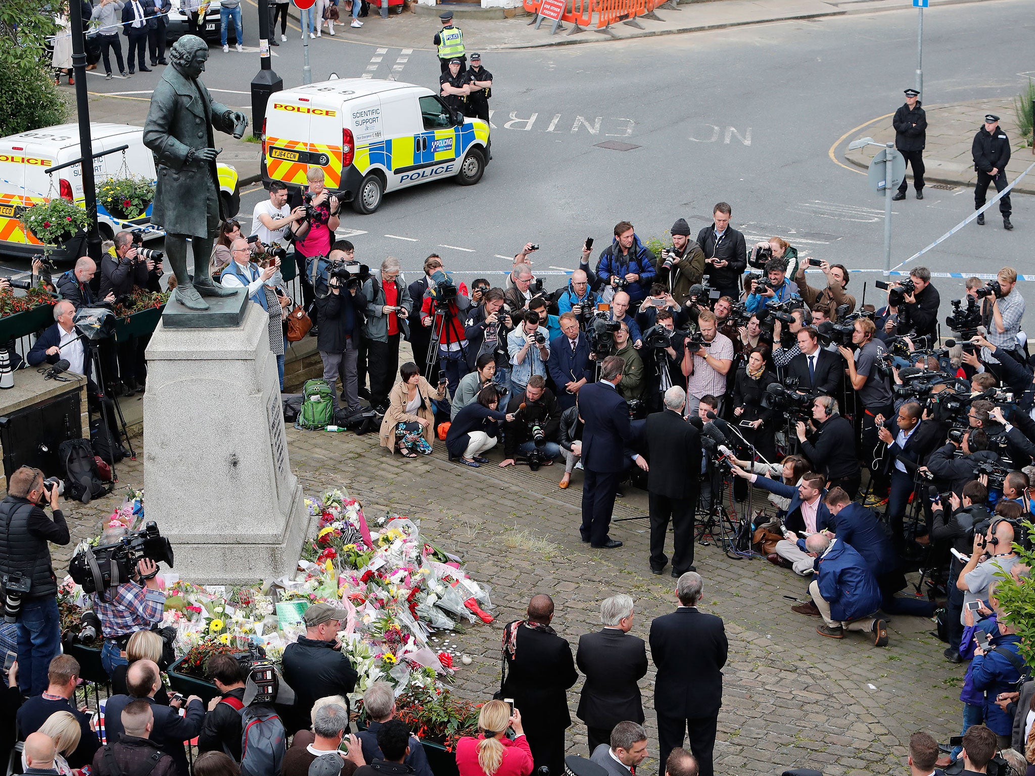 David Cameron, Jeremy Corbyn and other senior politicians laid flowers in Birstall