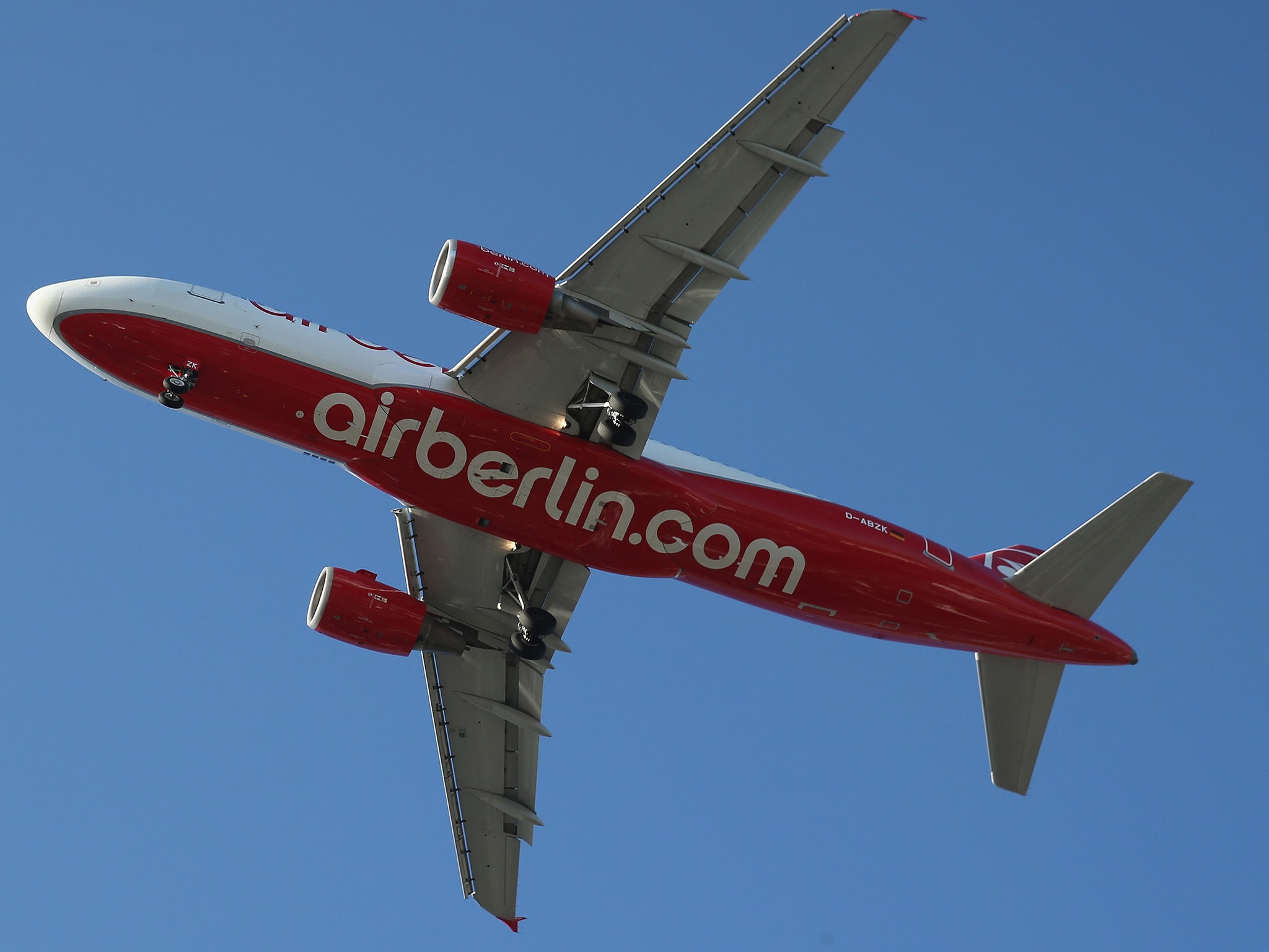 German authorities have launched an investigation into the bomb threat on an Air Berlin flight.