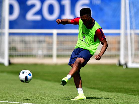 England's forwards endured a mixed morning in training on Thursday (Getty)