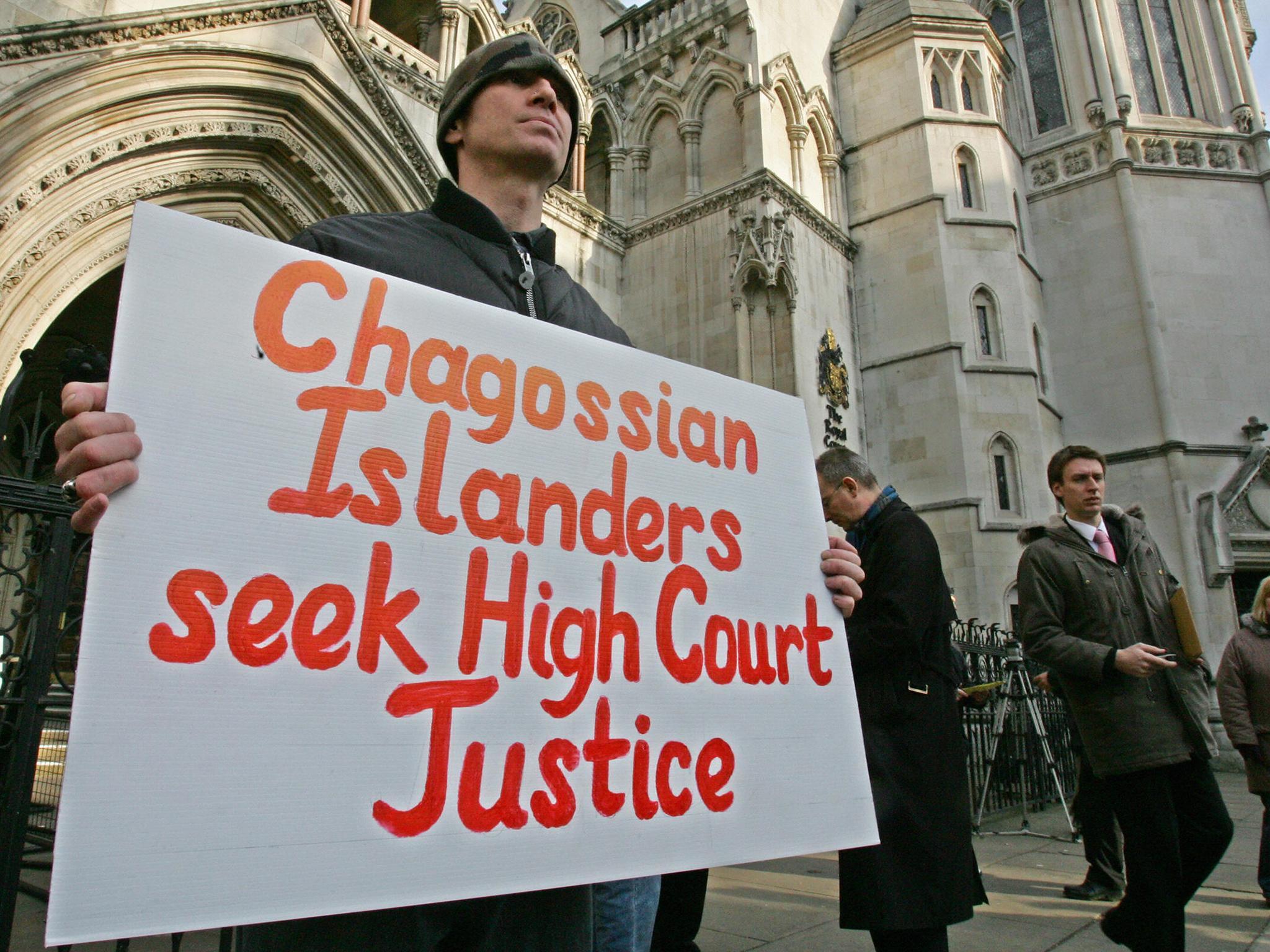 Supporters of the Chagos islanders campaigning at an earlier court High Court hearing