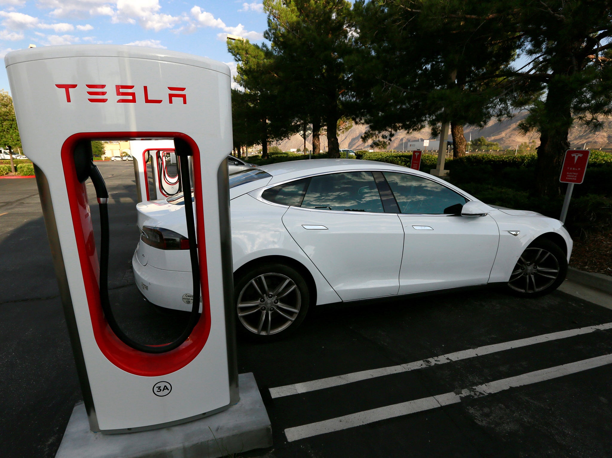 Cars with AI technology like Tesla could be the future