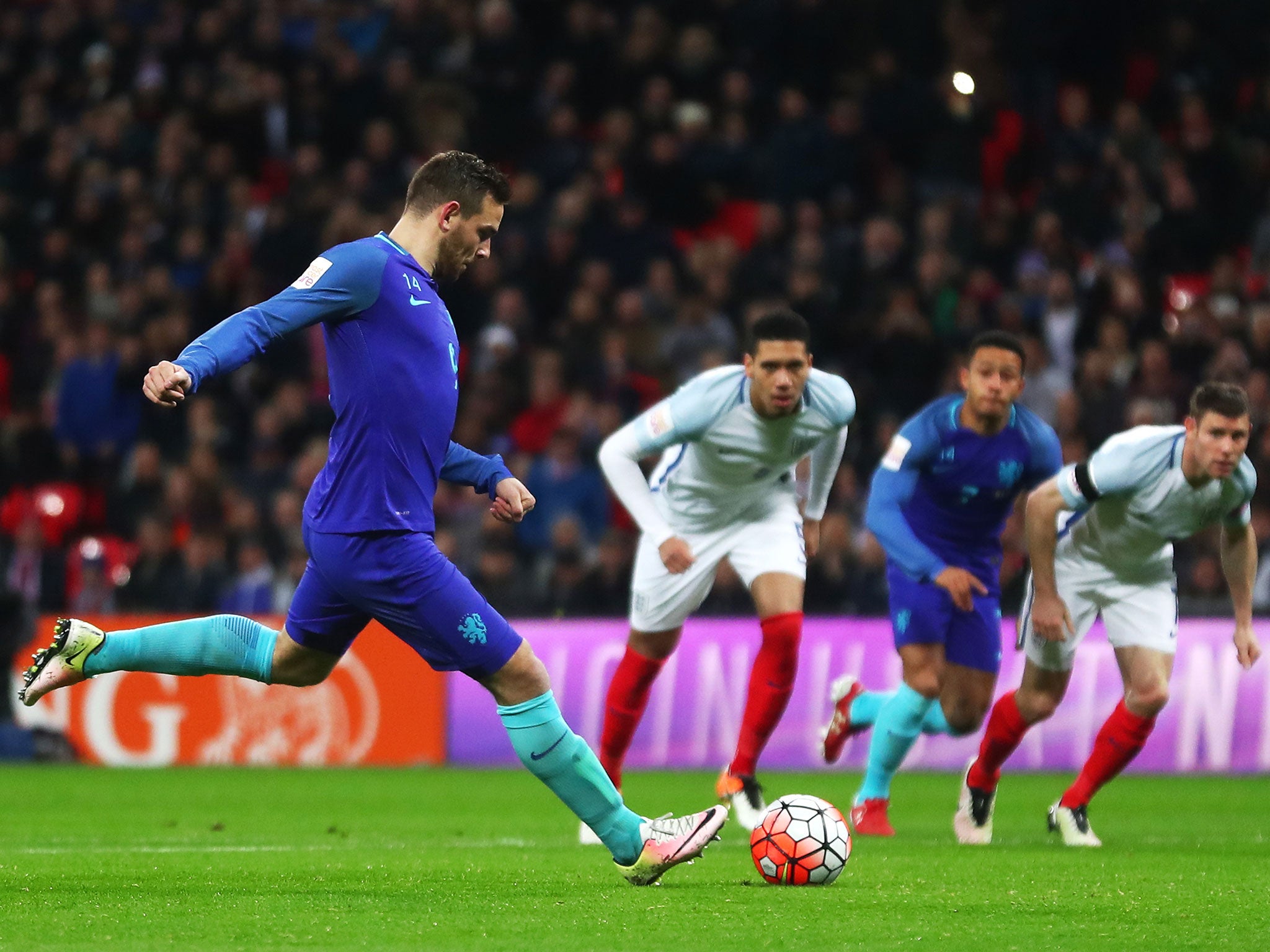 &#13;
Vincent Janssen converts from the spot in Holland's victory against England &#13;