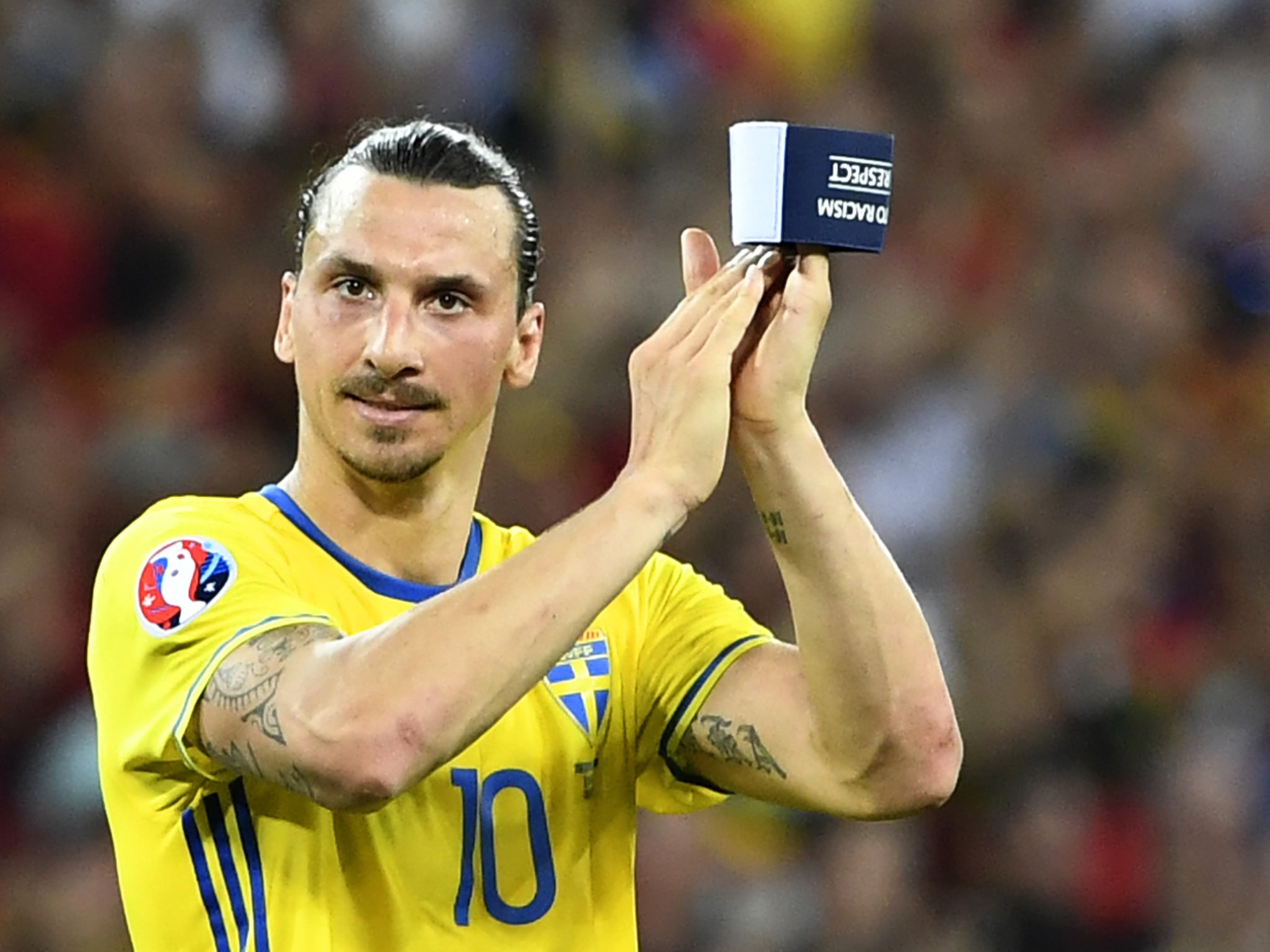 Ibrahimovic will become Mourinho's second United signing