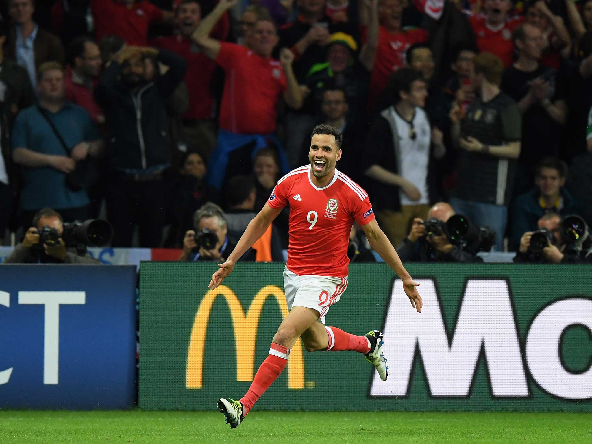 Robson-Kanu celebrates after his terrific turn and finish