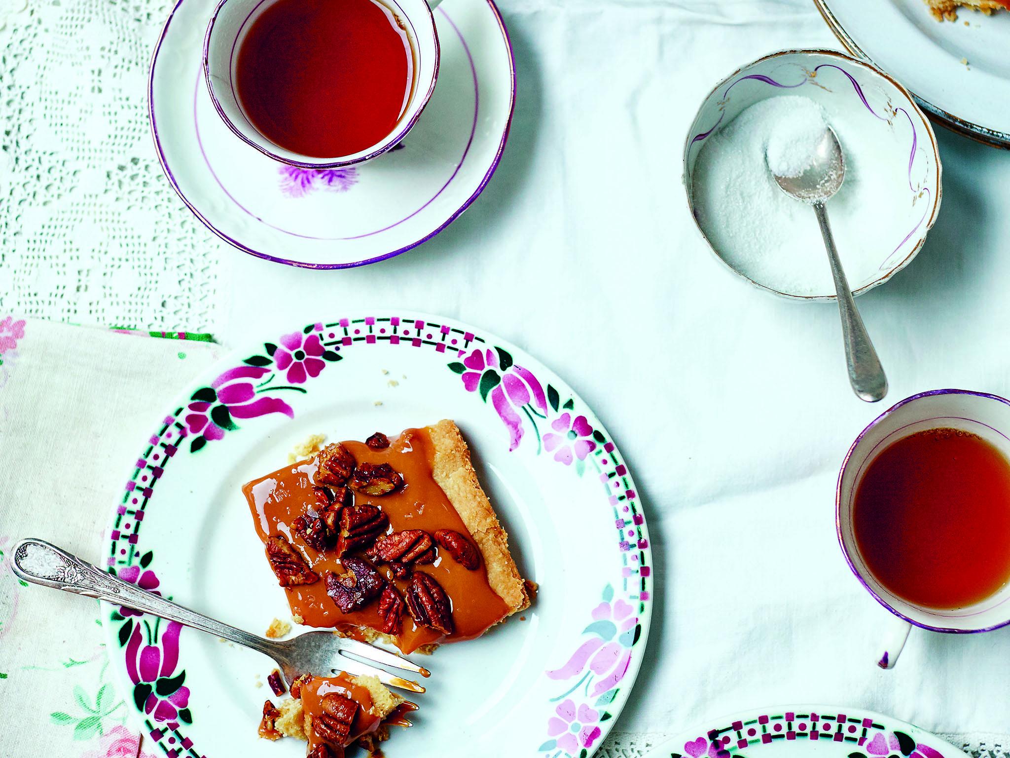 Making salted caramel mazurek with pecans is time-consuming but the recipe is very simple