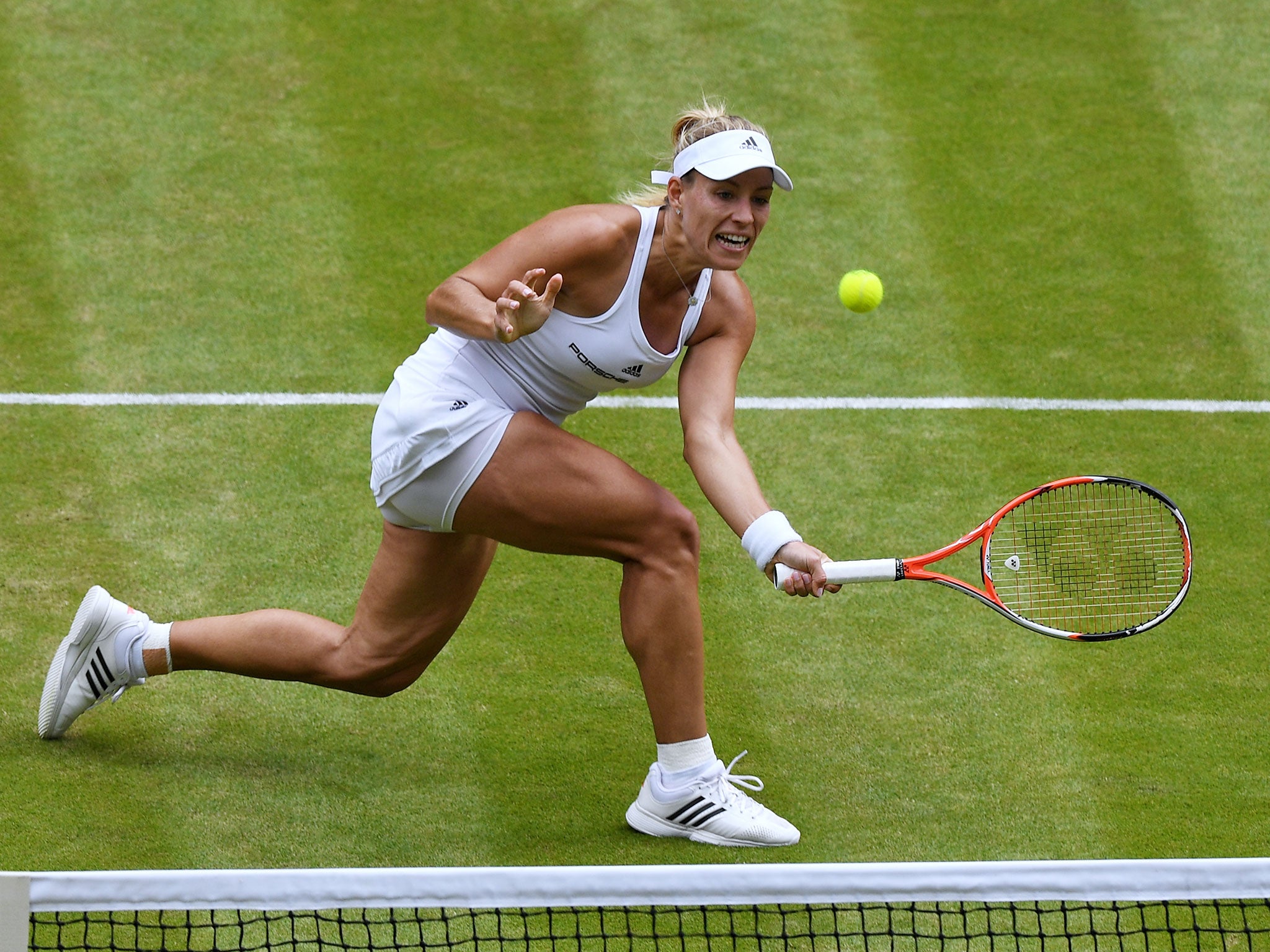 Angelique Kerber plays some lovely drop shots