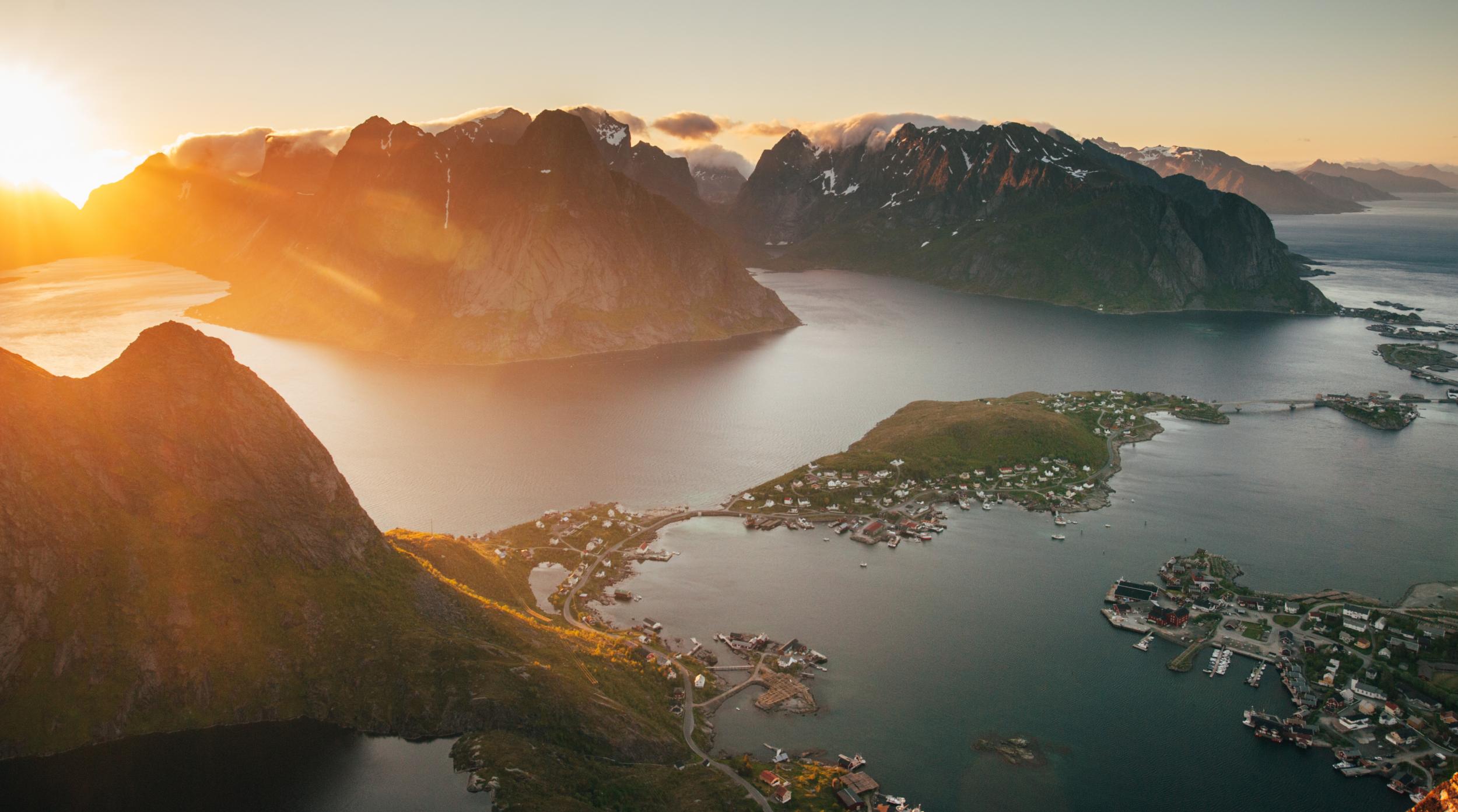 To get to this point in Reinebringen, there was no official hiking trail and this image was taken at 12.30am, showing the lowest point the sun gets to at this time of year