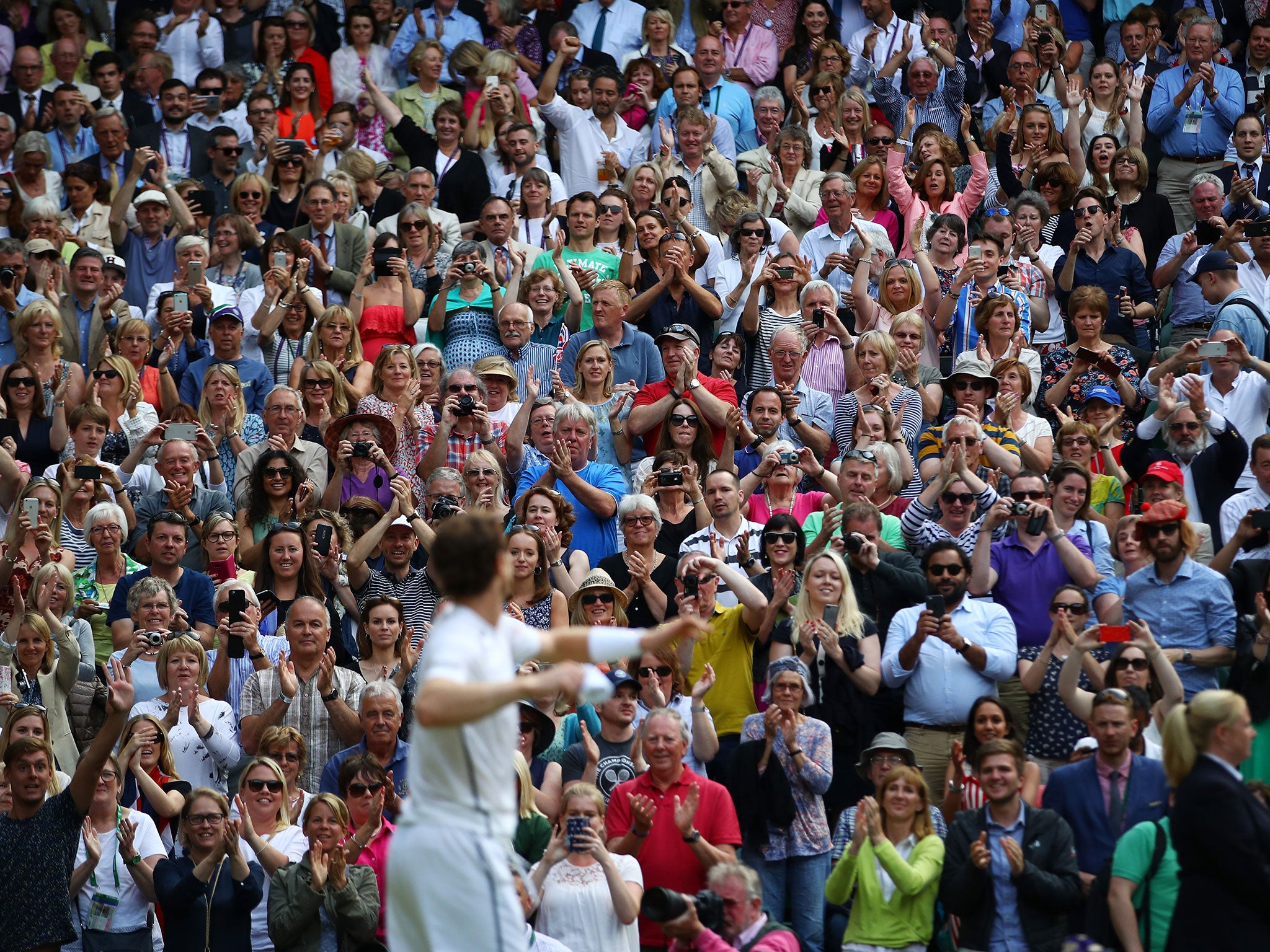 Andy Murray enjoys the moment of victory