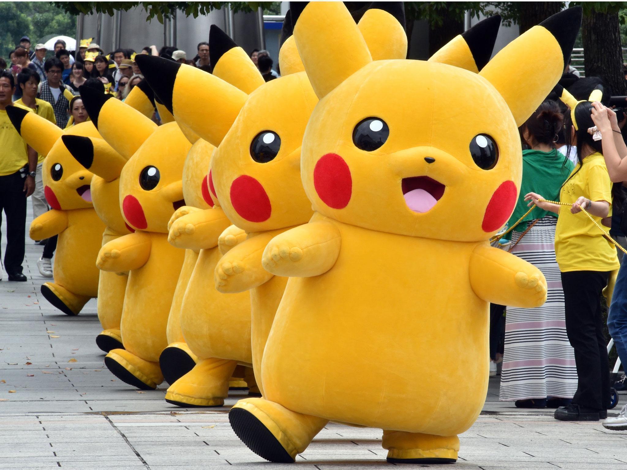 A line of life-sized Pikachu’s