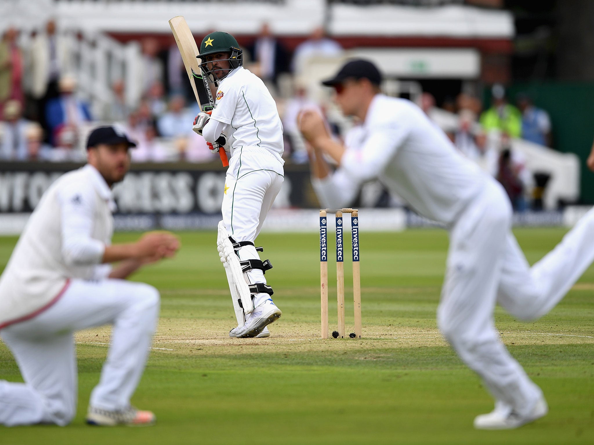 Joe Root takes the catch to dismiss Mohammad Amir