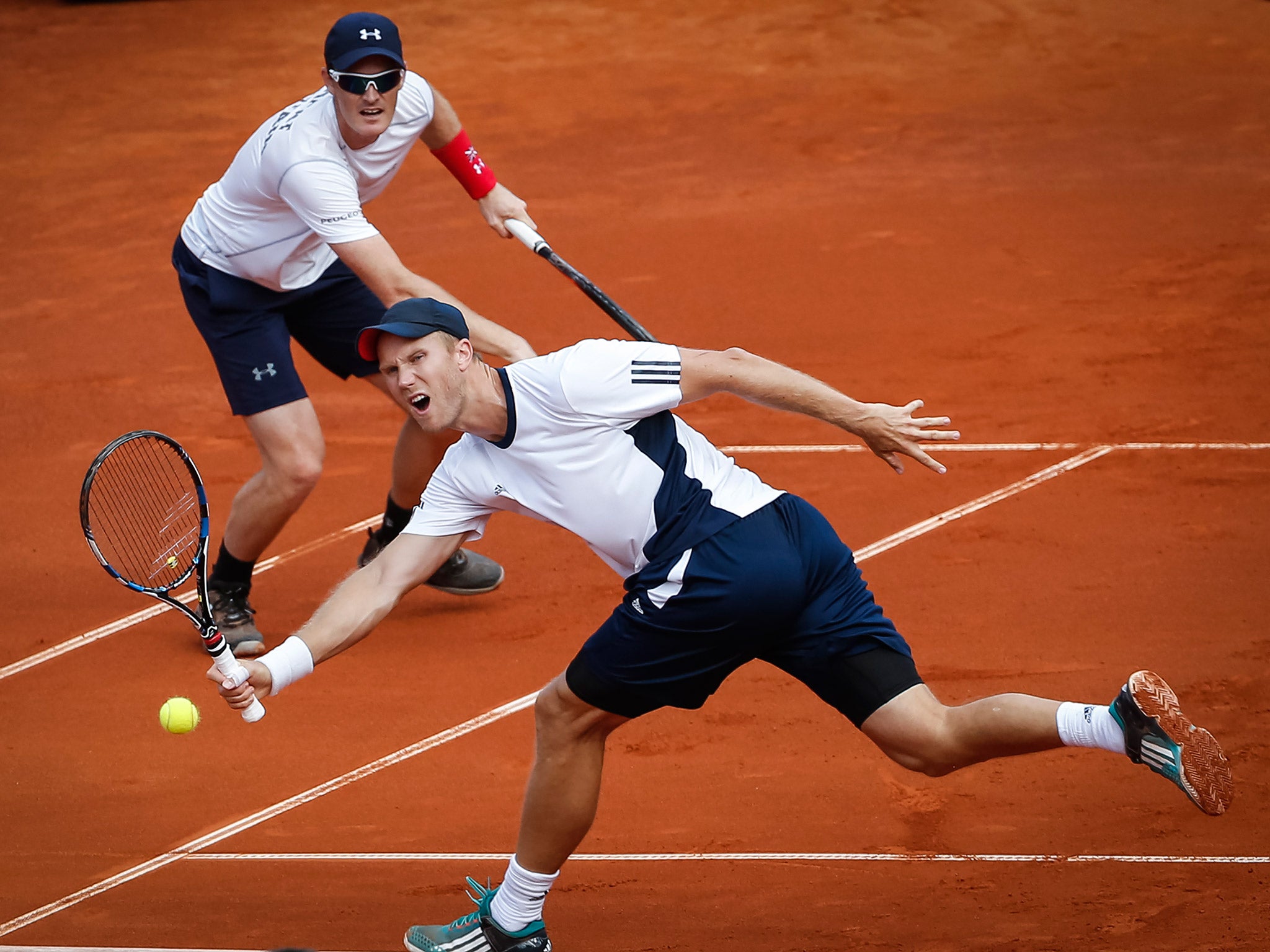 Dom Inglot and Jamie Murray beat Nenad Zimonjic and Filip Krajinovic in the doubles rubber