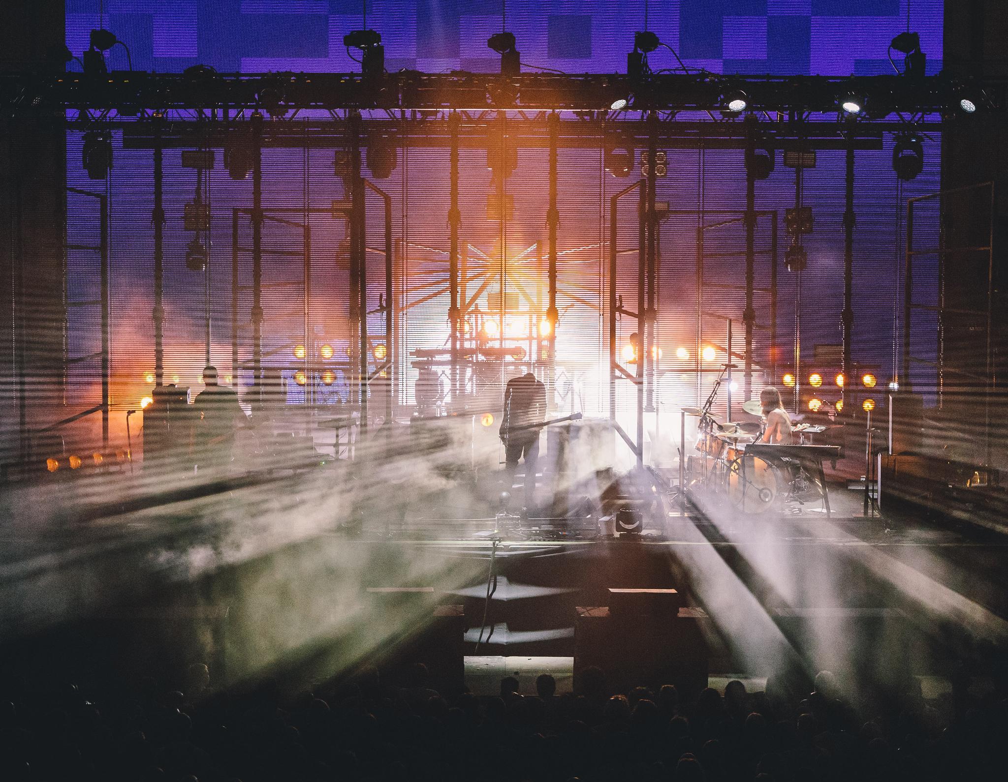 Sigur Rós delighting fans with a spectacular light show