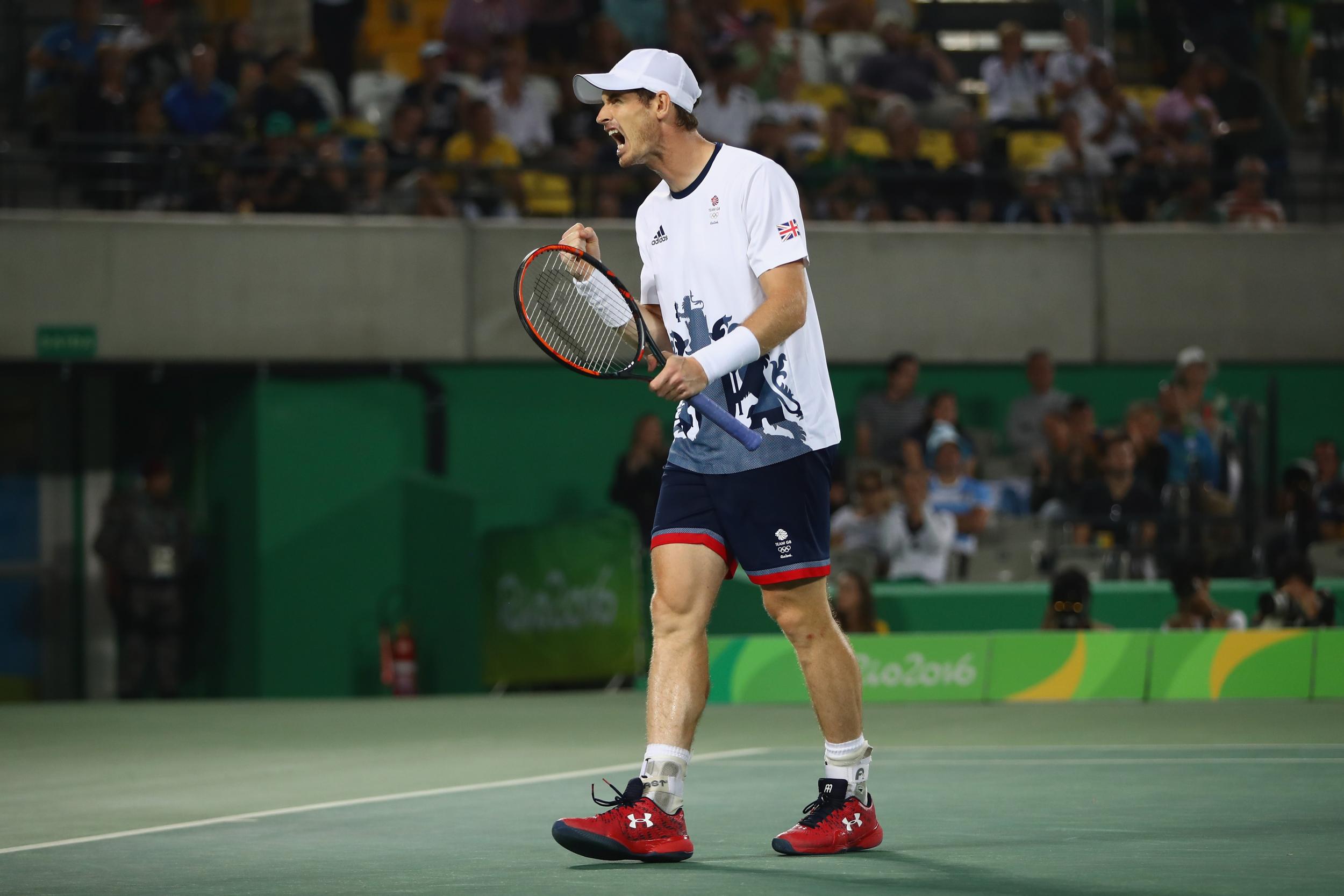 Andy Murray celebrates his victory over Juan Martin del Potro